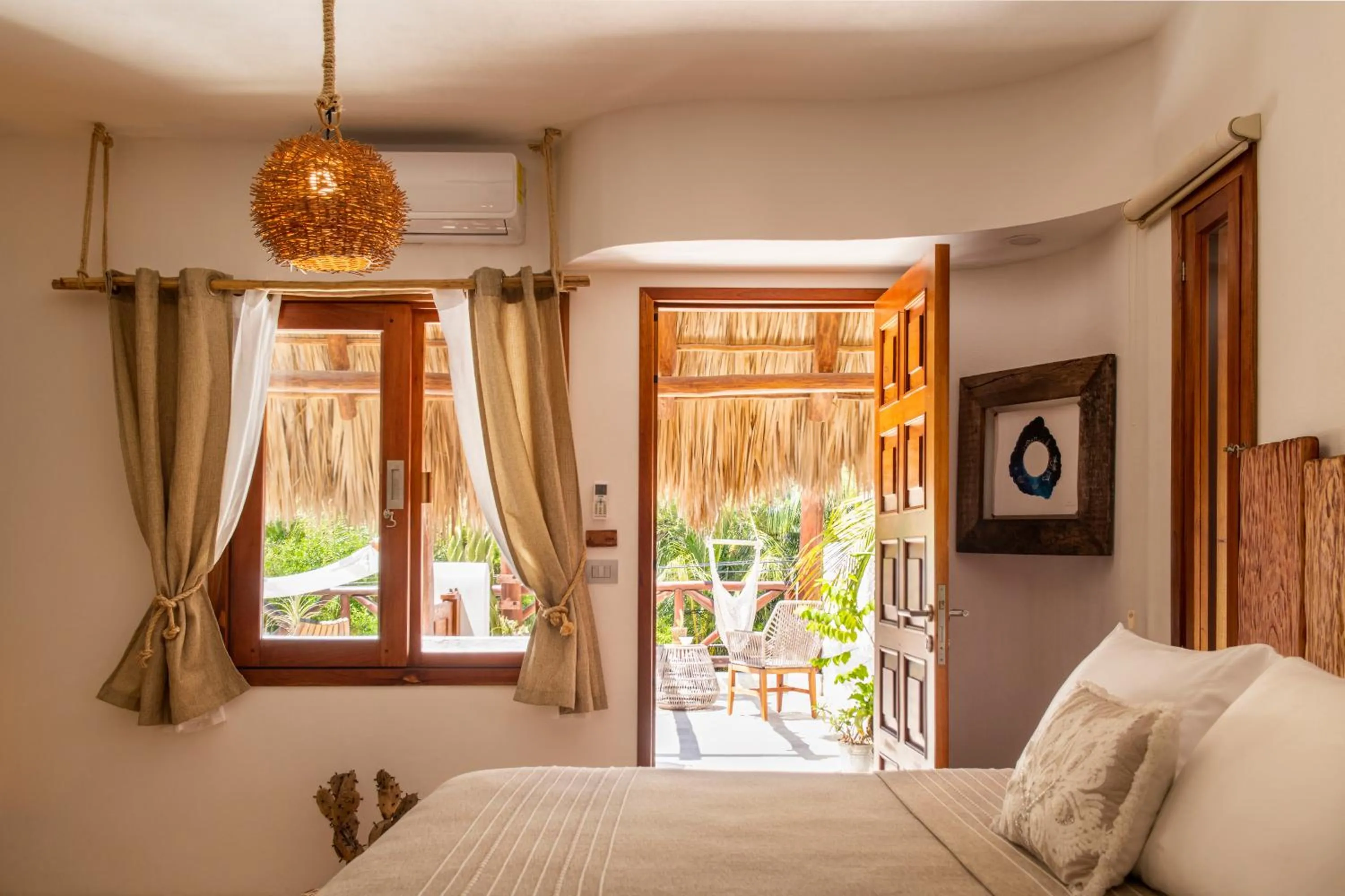Photo of the whole room, Bed in El Corazón Boutique Hotel - Adults Only with Beach Club pass included