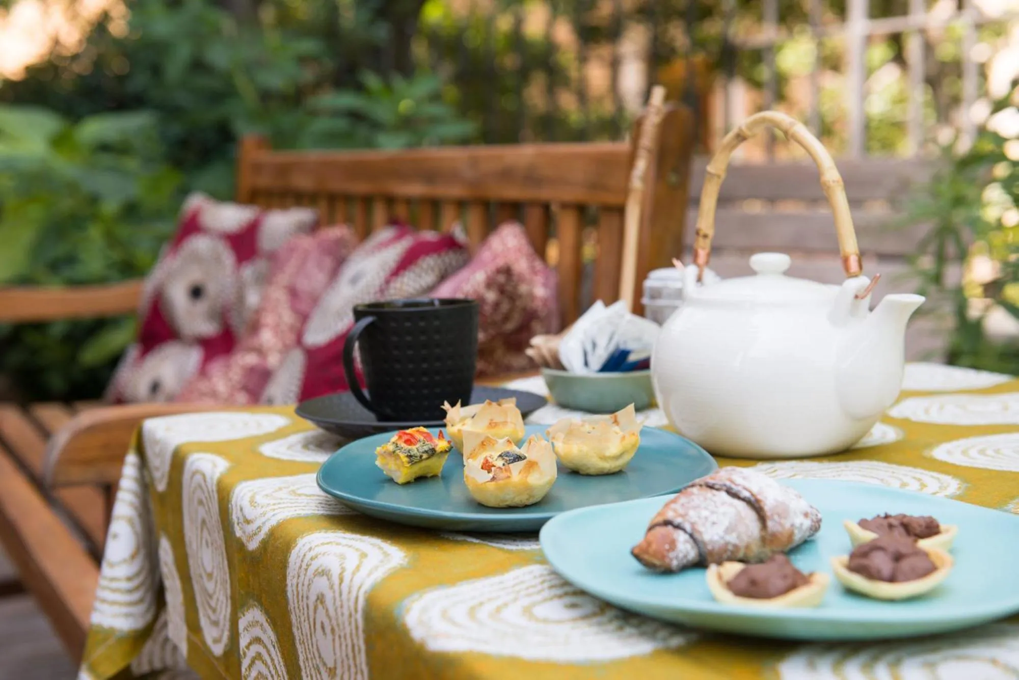 Breakfast in Palm Gallery Hotel