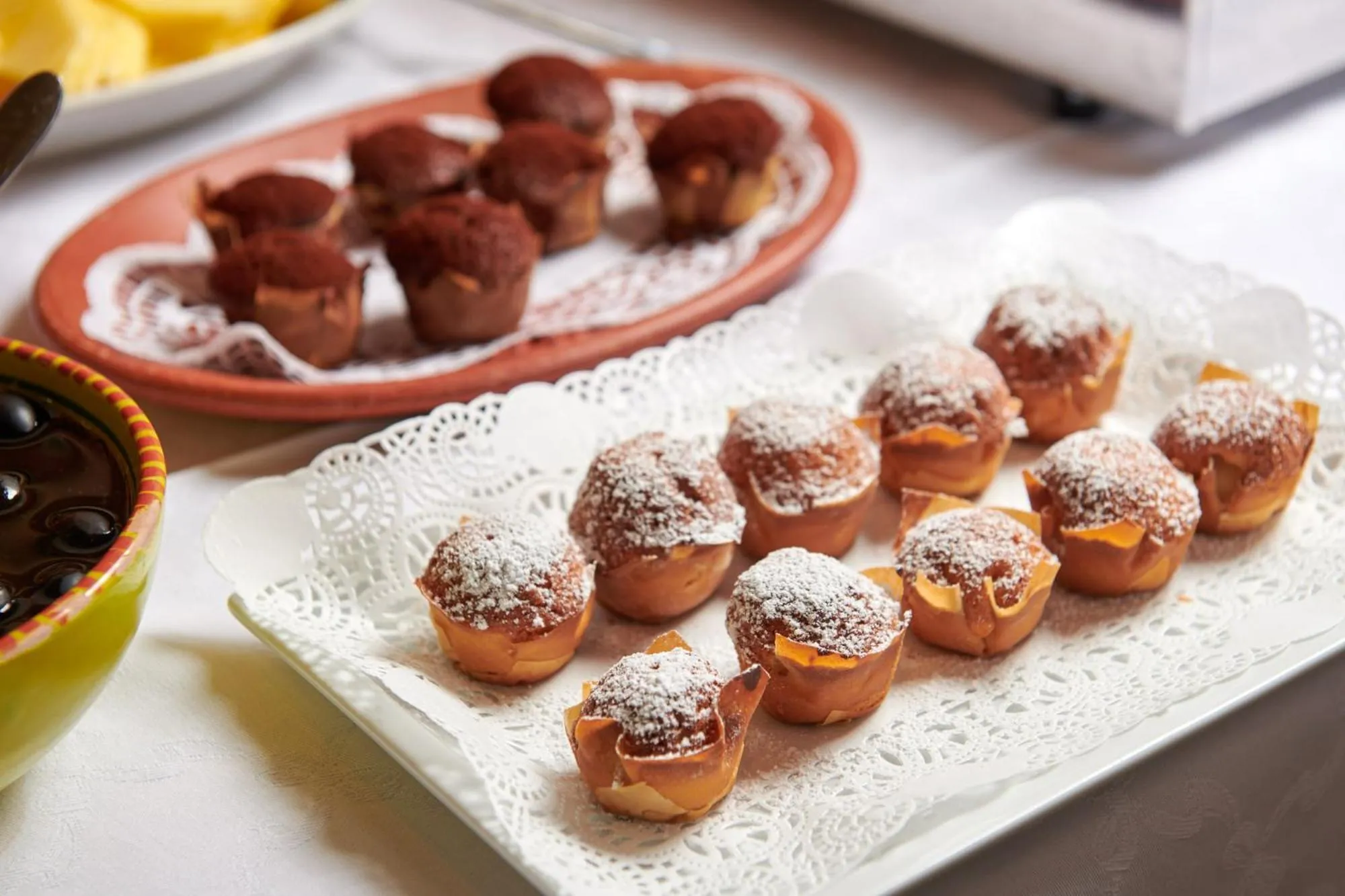 Food and drinks in Palm Gallery Hotel