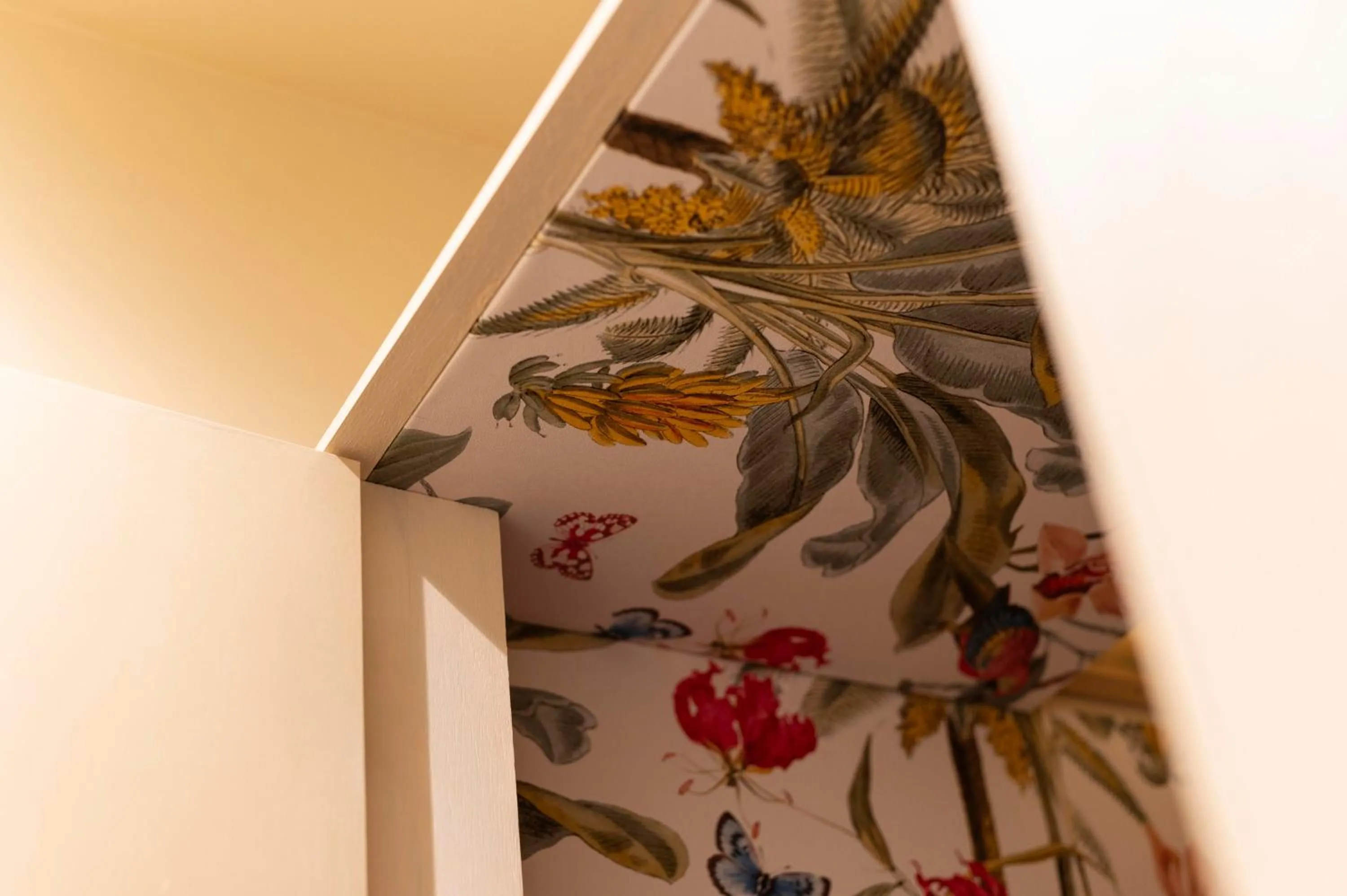 wardrobe in Palm Gallery Hotel