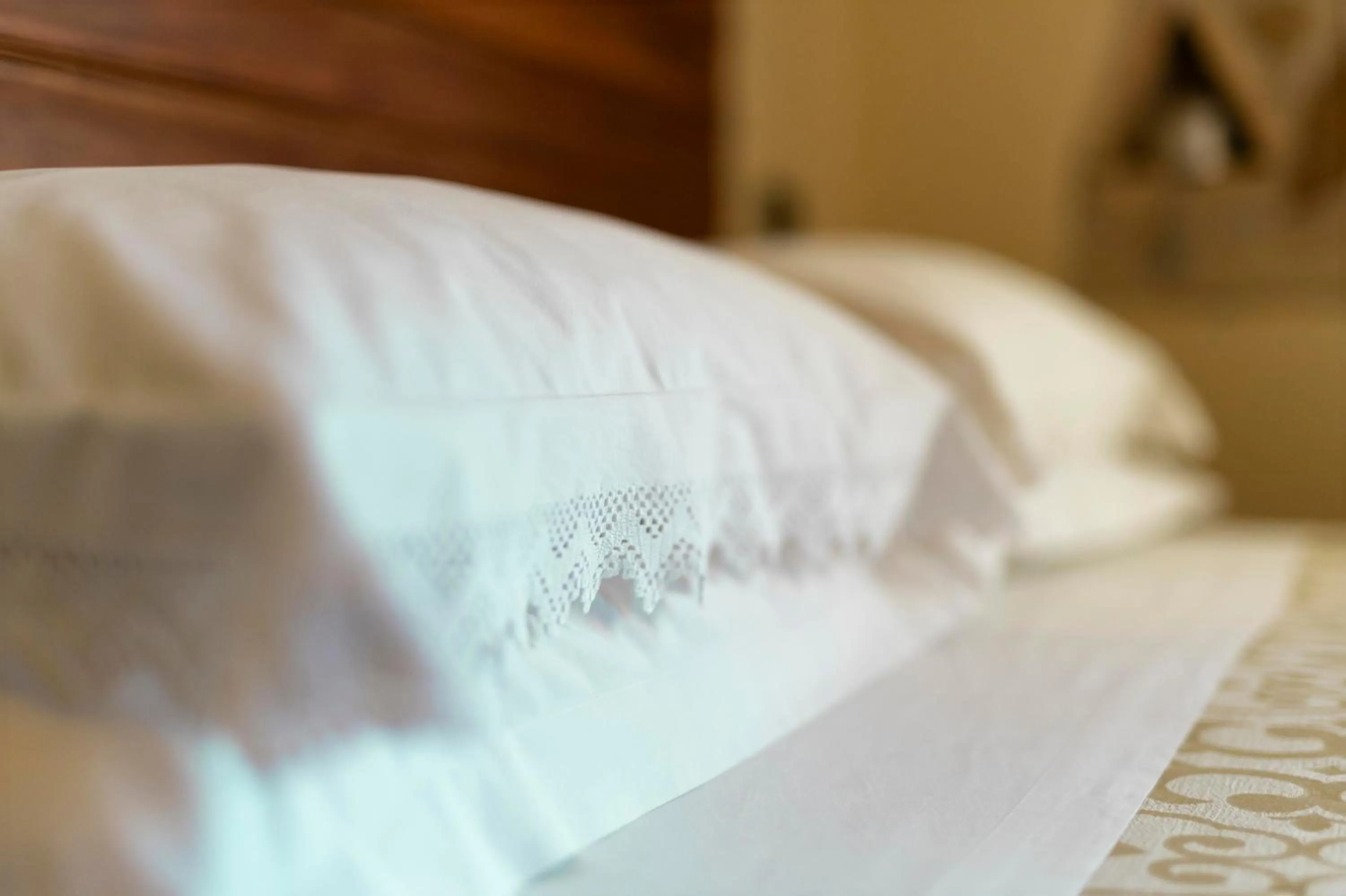 Bedroom, Bed in Palm Gallery Hotel