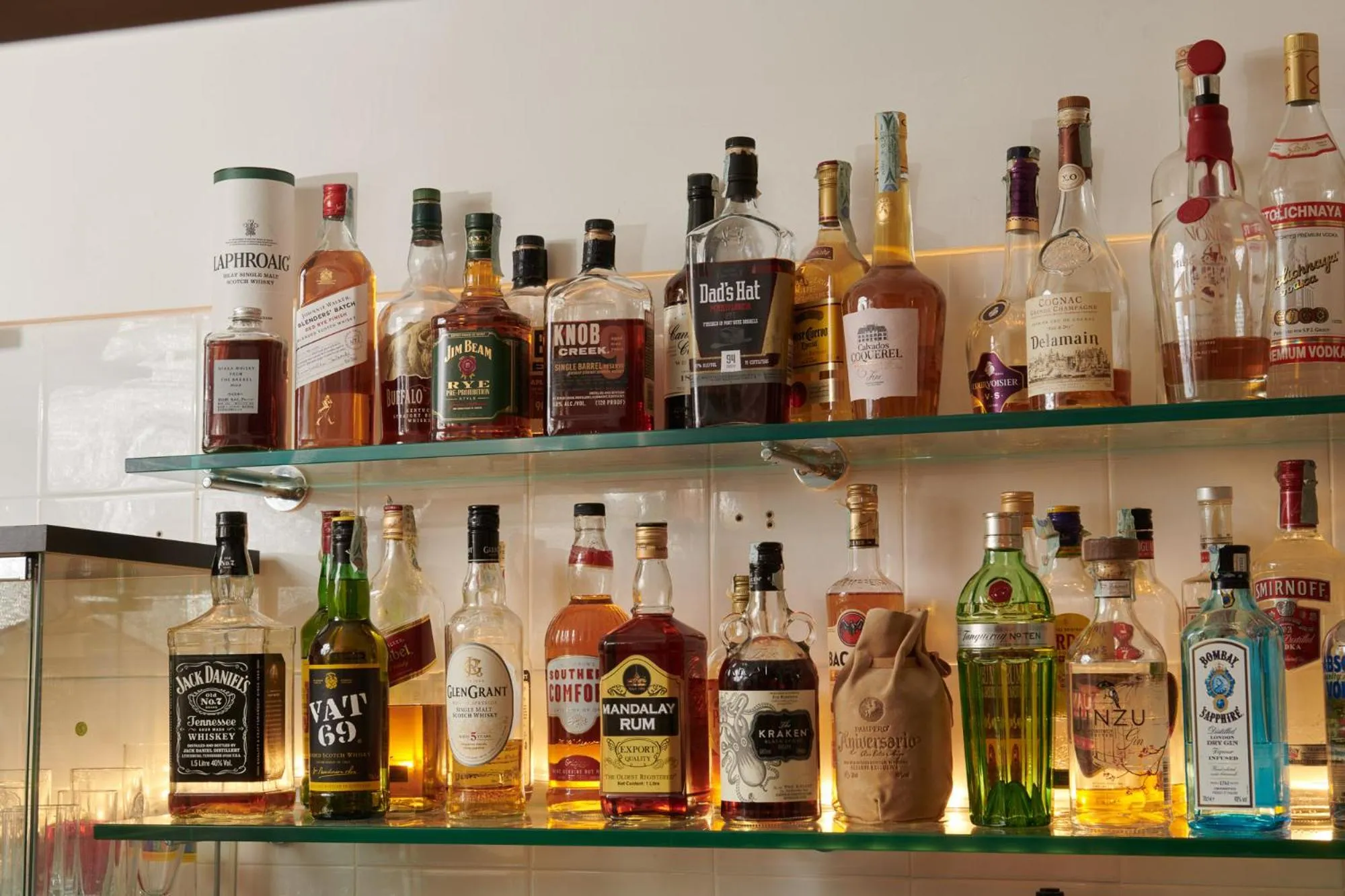 Alcoholic drinks in Palm Gallery Hotel