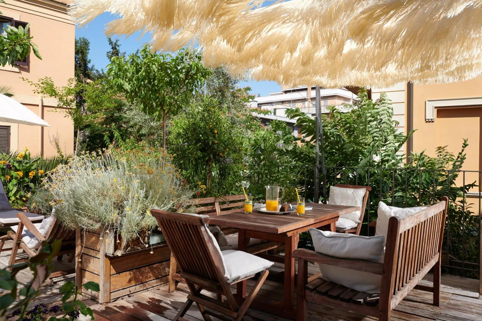 Solarium in Palm Gallery Hotel