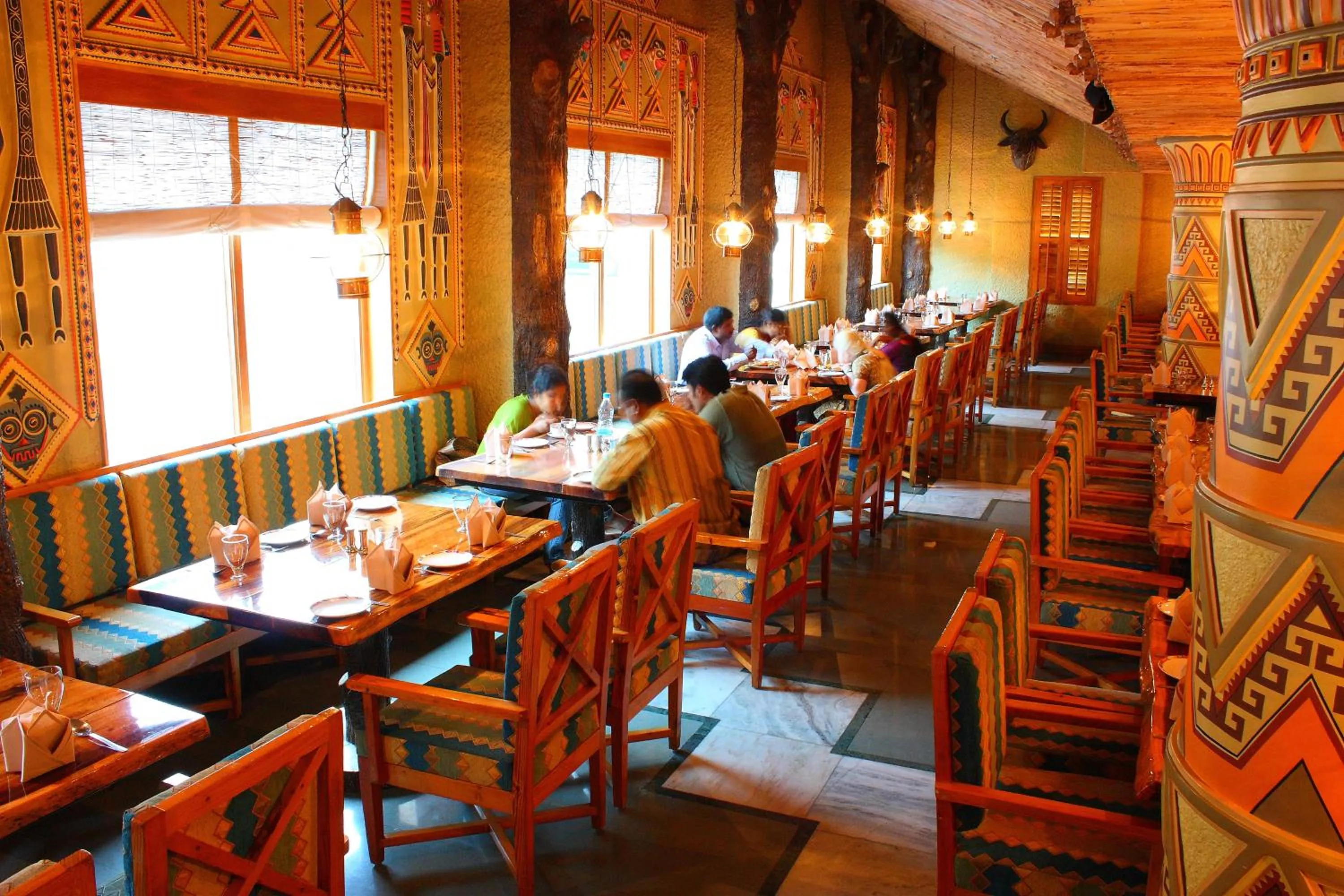 Restaurant/places to eat in Ramoji Film City- Tara Comfort Hotel