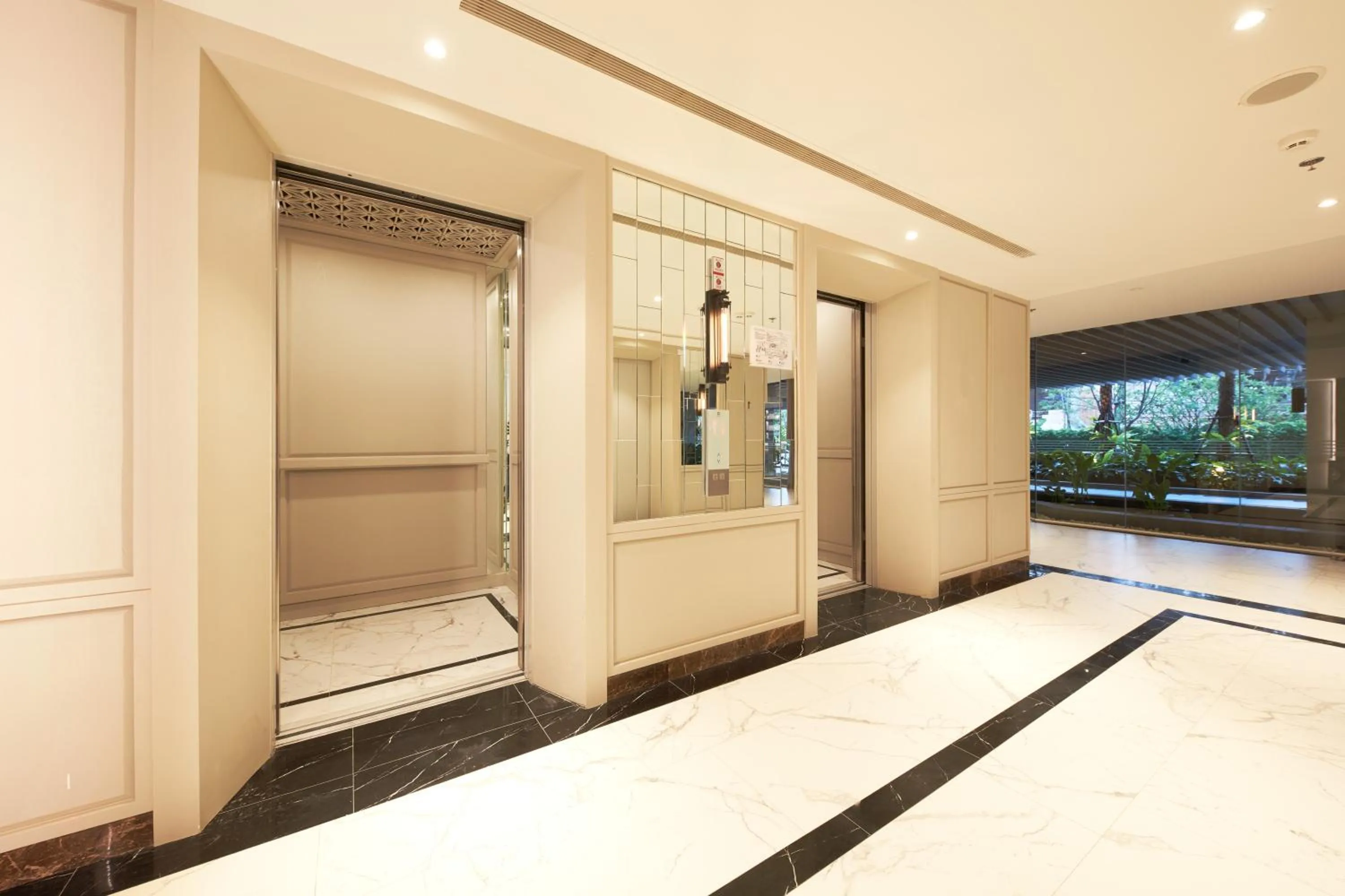 elevator, Bed in Health Land Resort & Spa