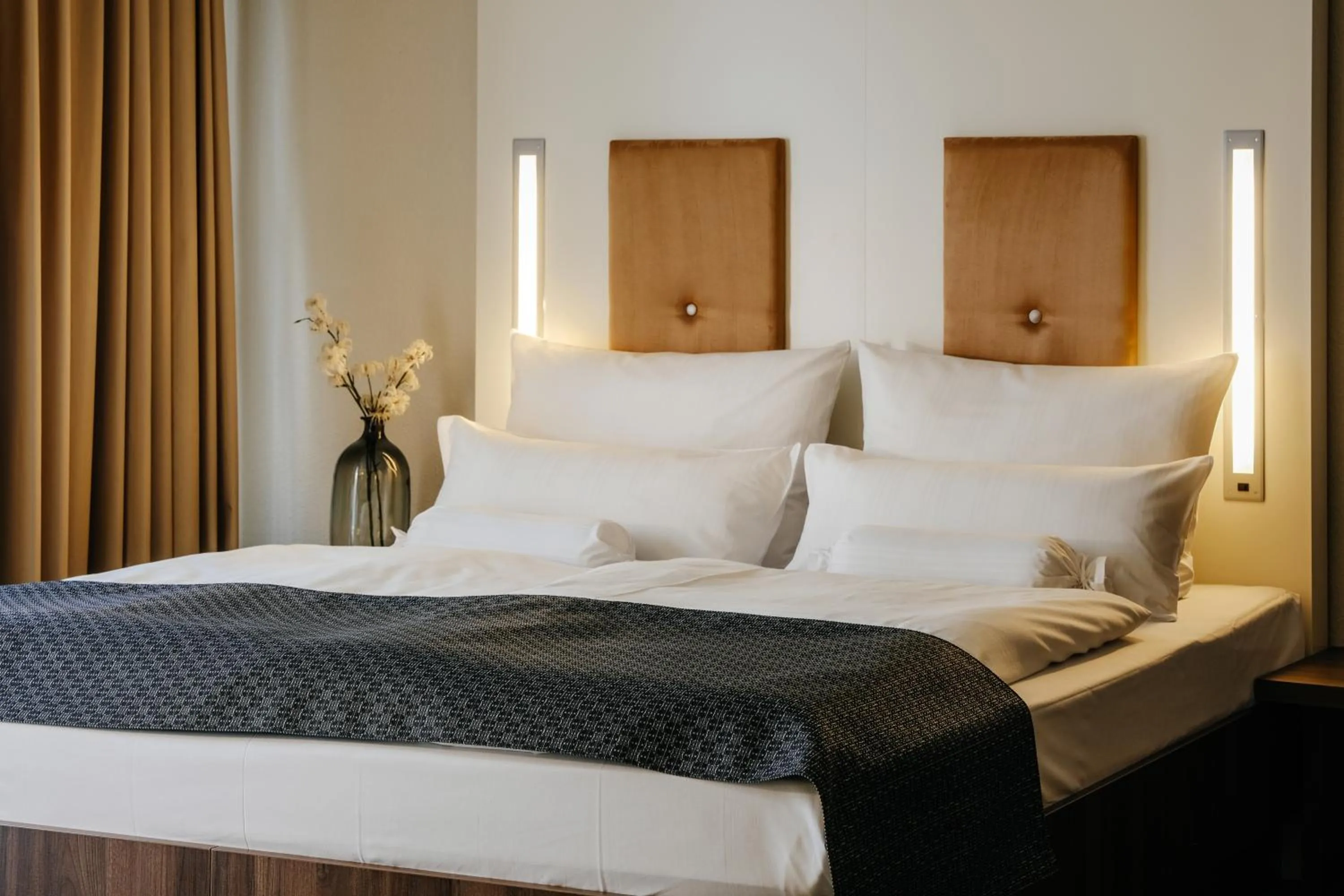 Bed in Hotel Global Inn