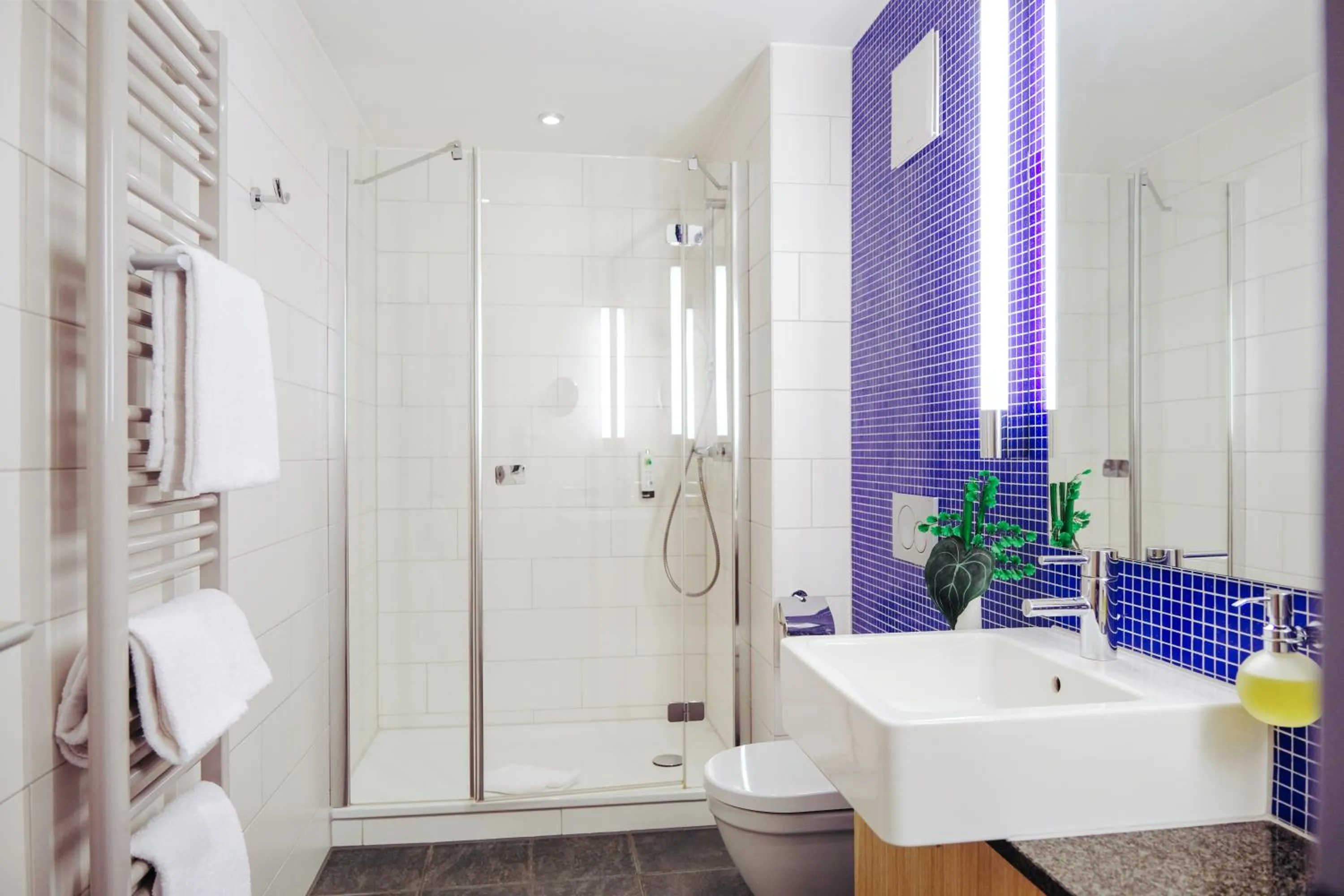 Bathroom in Hotel Global Inn