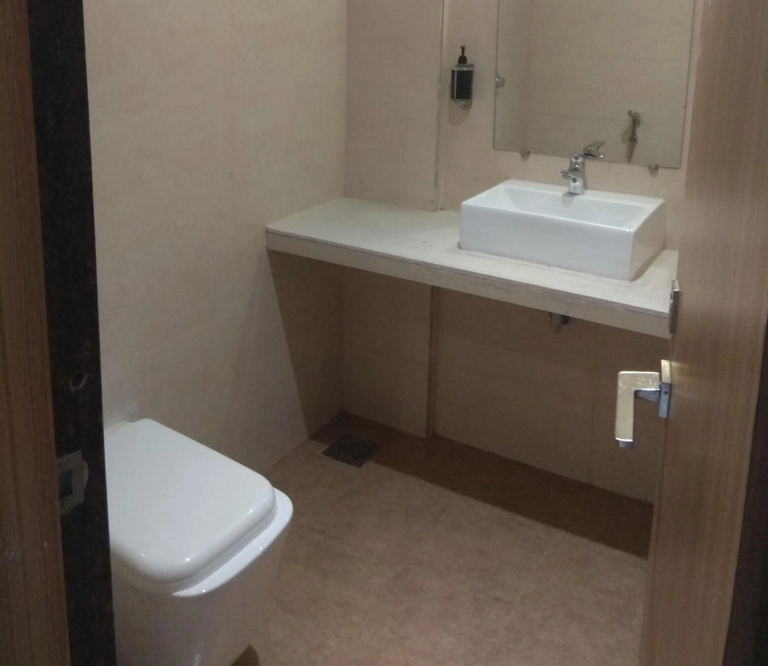 Bathroom in Hotel West Blue