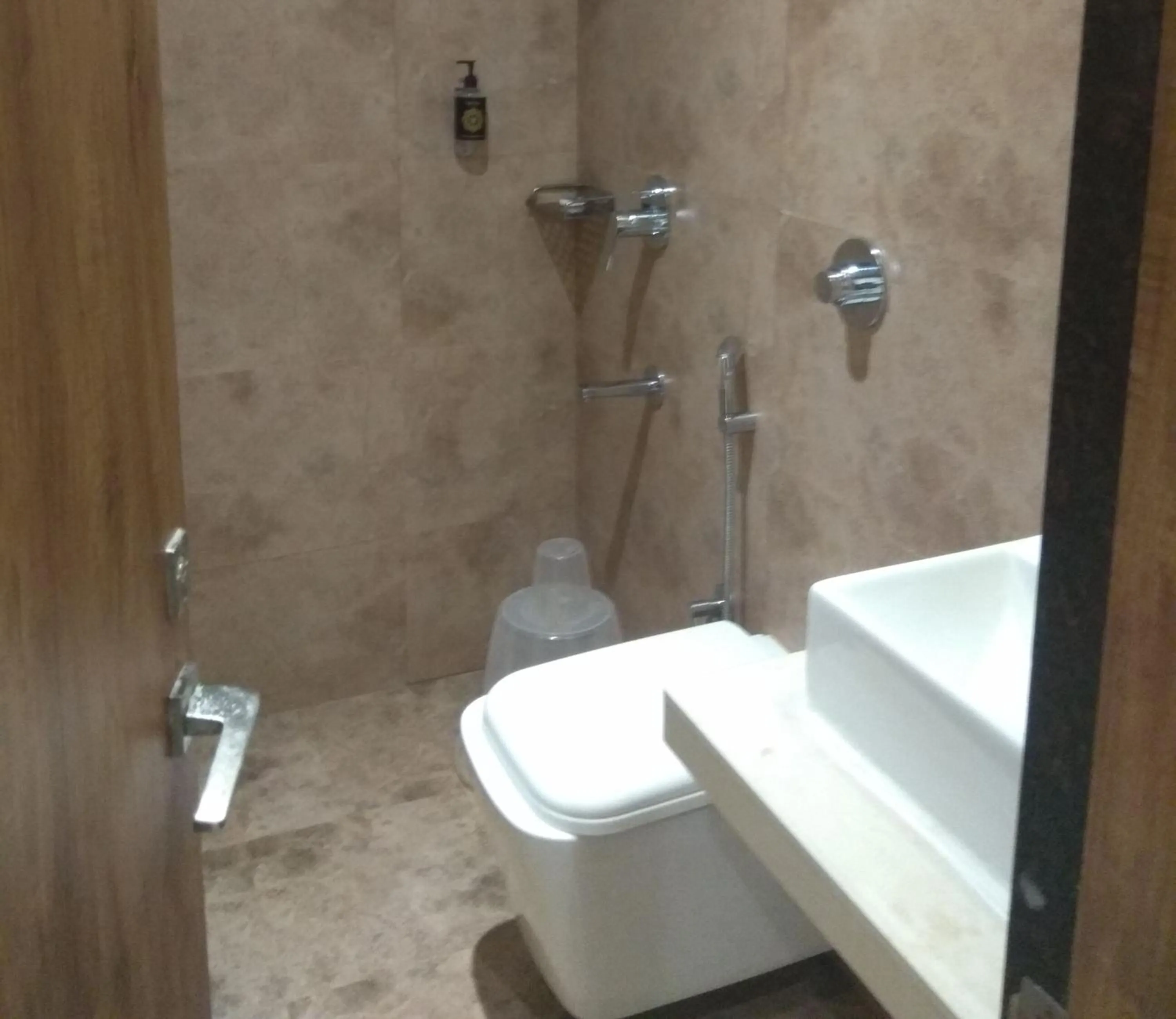 Bathroom in Hotel West Blue