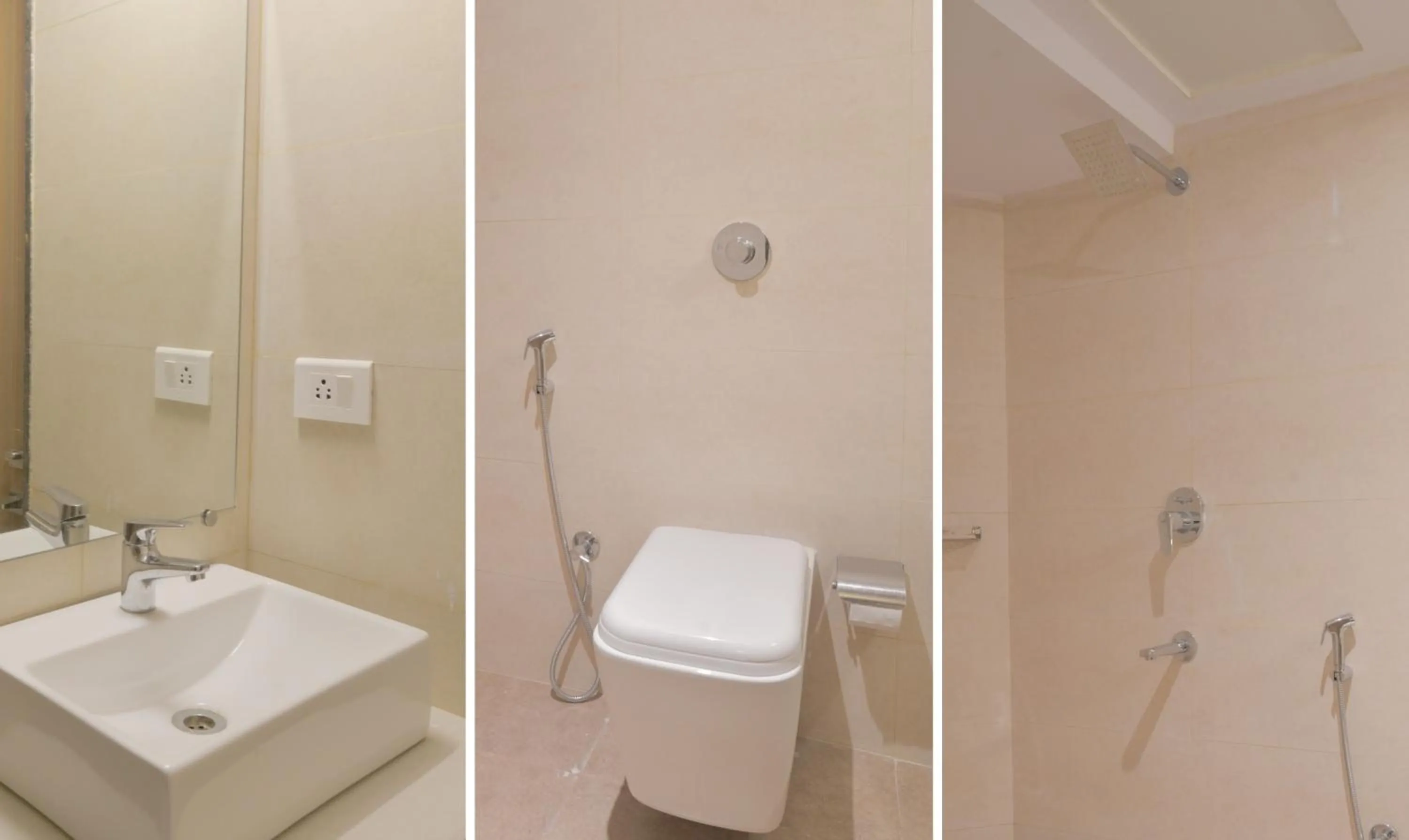 Toilet in Hotel West Blue