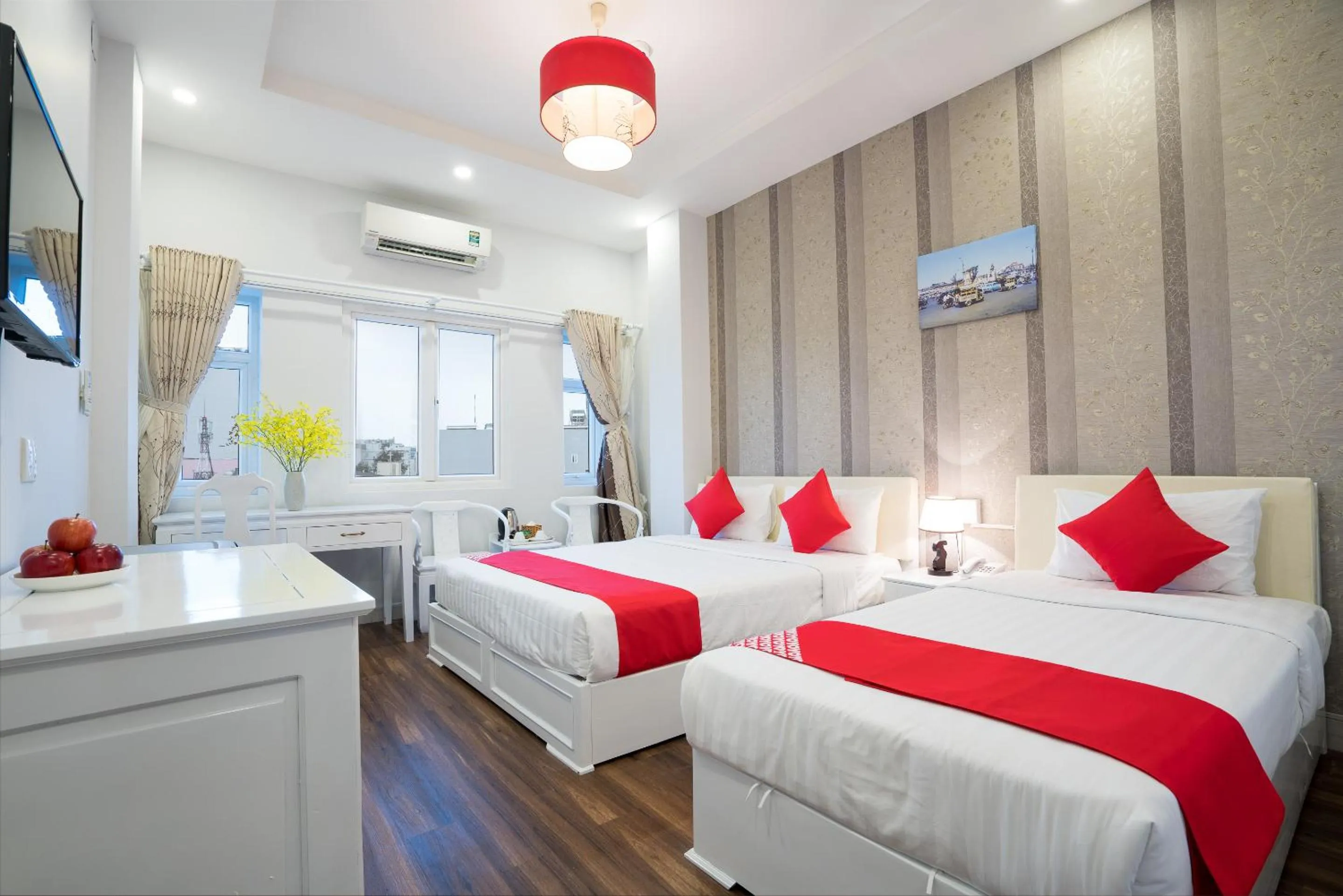 Triple Room with City View in Saigon Central Hotel