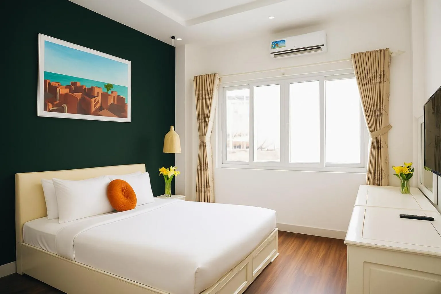 Photo of the whole room, Bed in Saigon Central Hotel