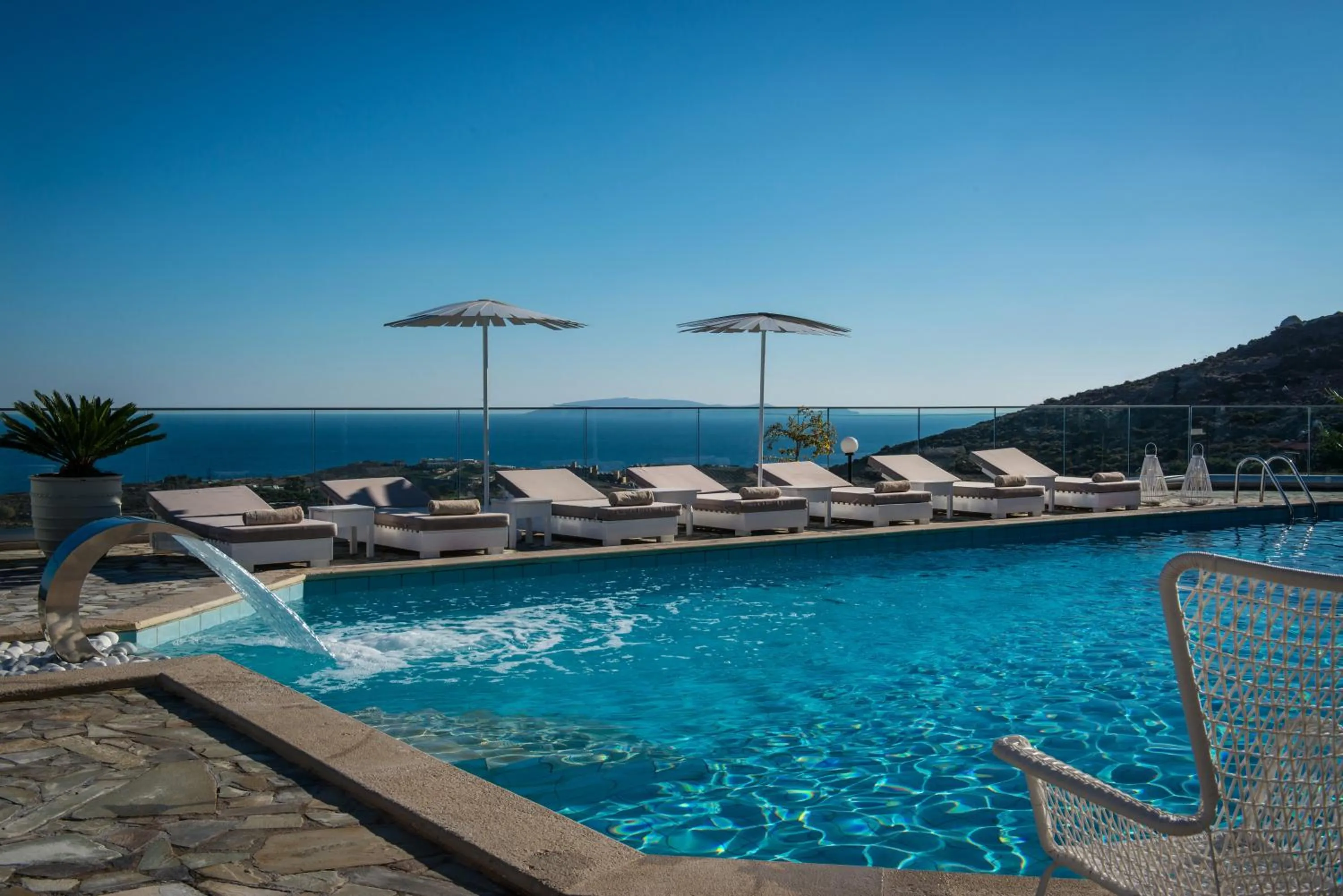 Swimming pool in Happy Cretan Suites