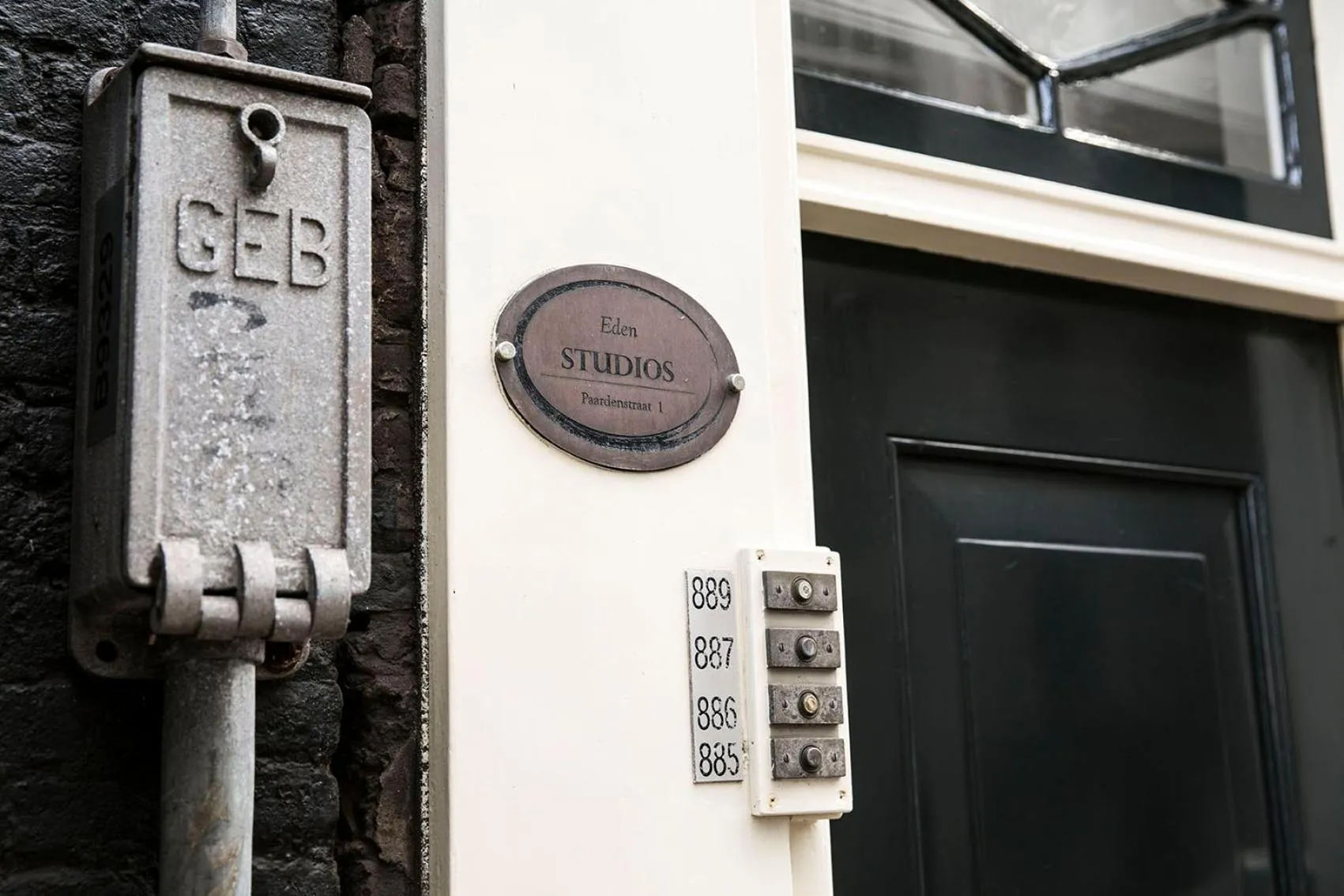 Property logo or sign in Eden Studios and Apartments