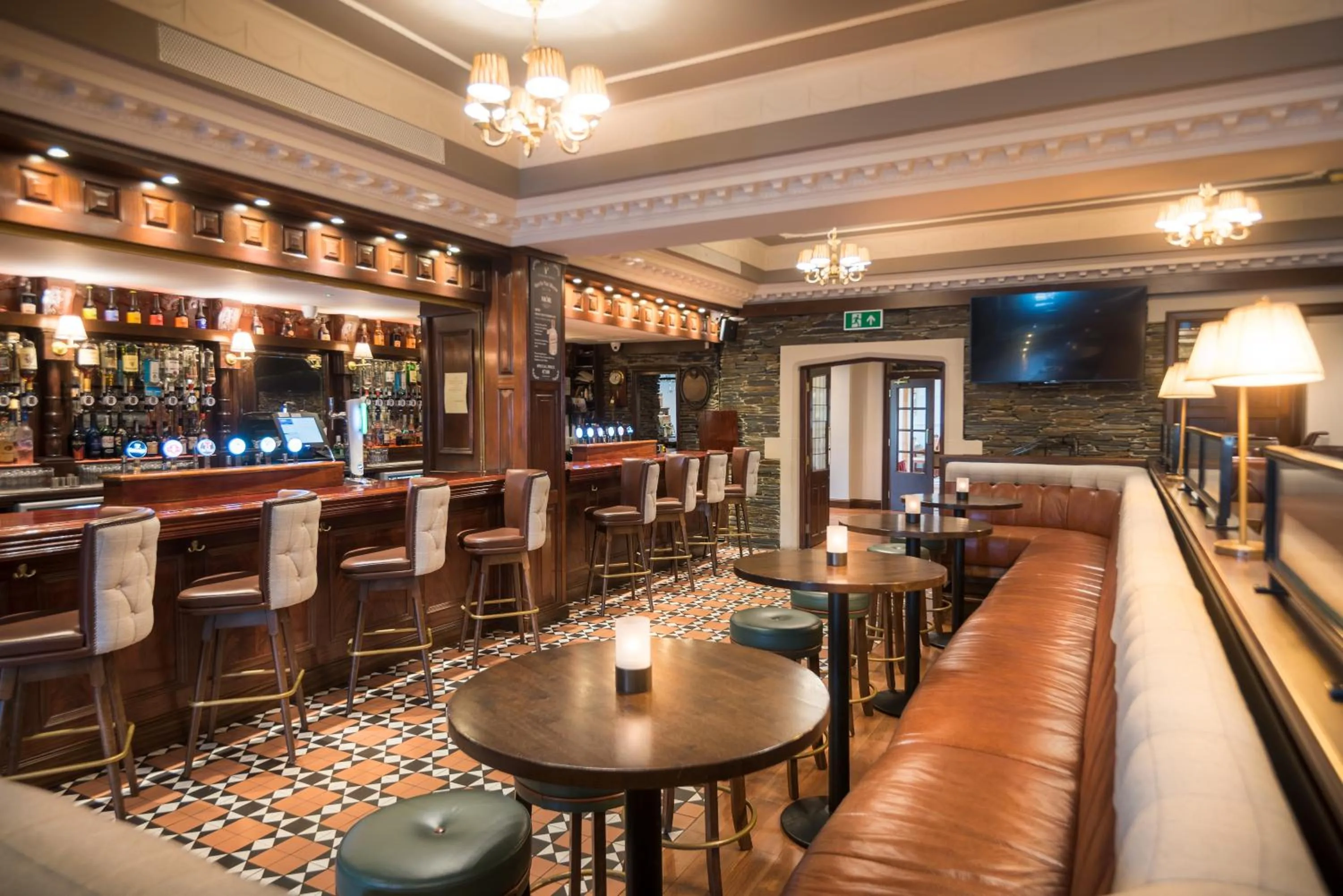 Lounge or bar in Jackson's Hotel & Leisure Centre