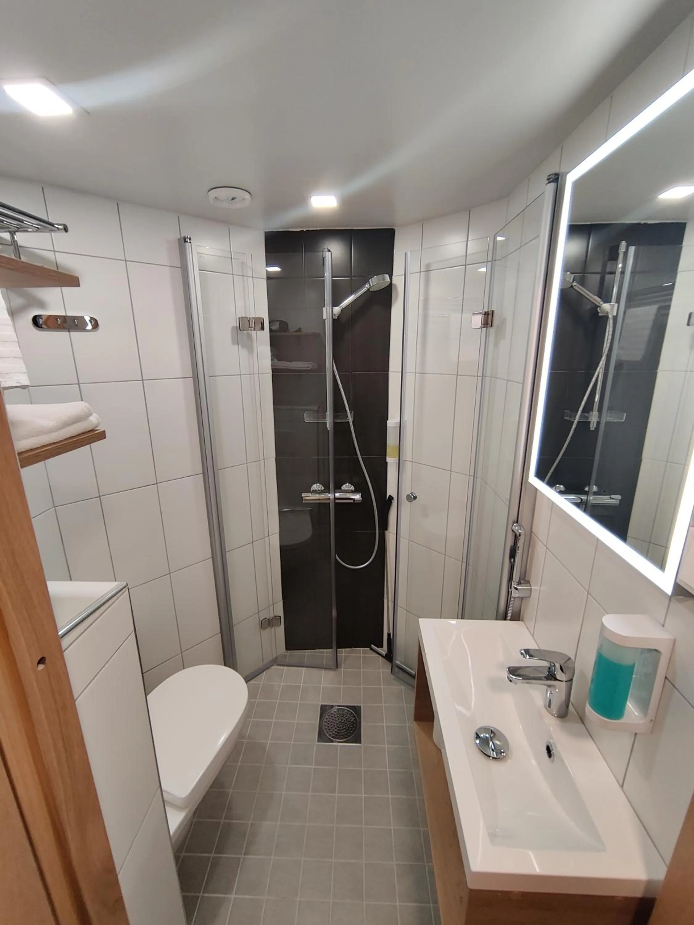 Bathroom in Hotelli Toivola