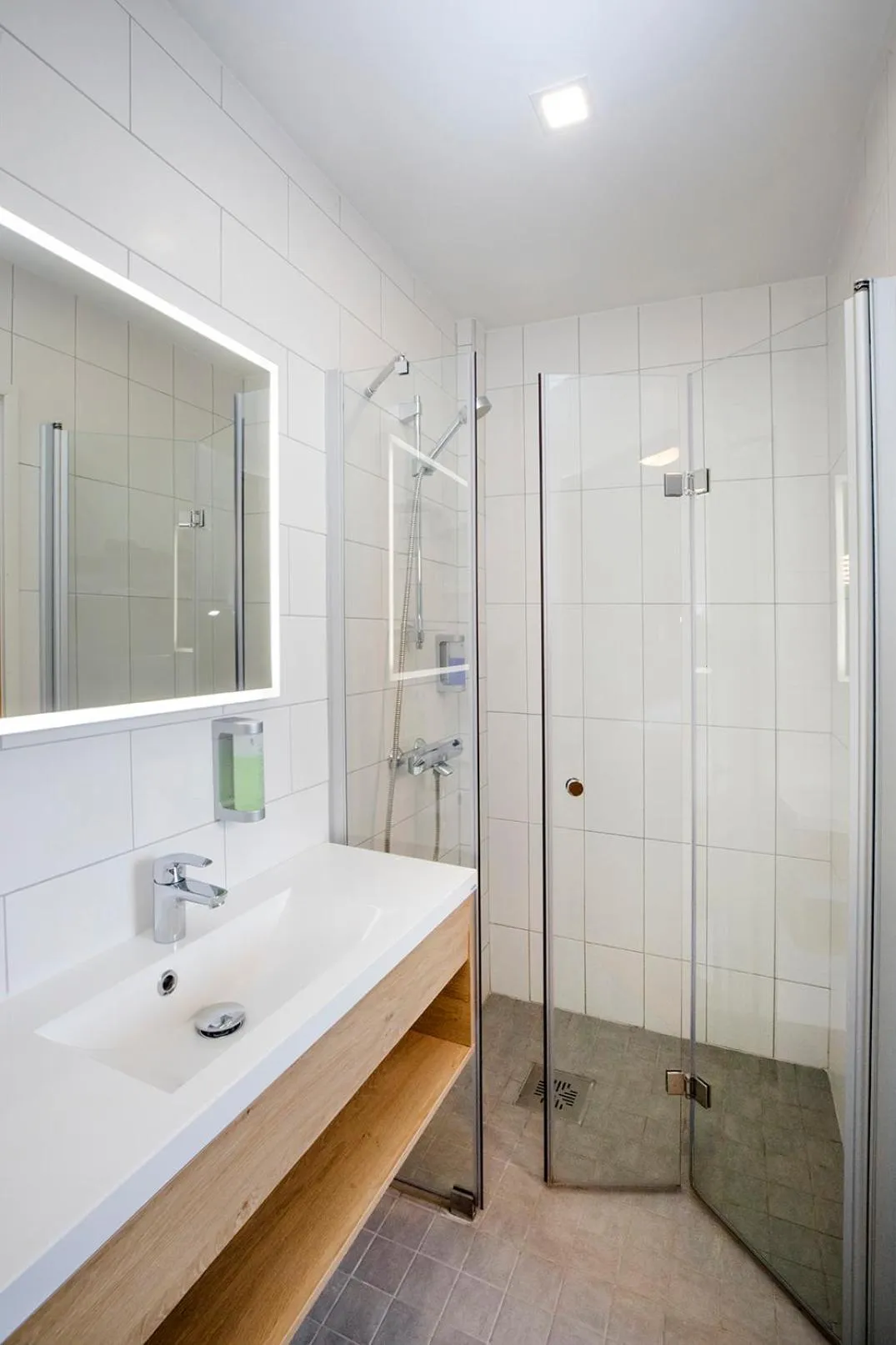 Bathroom in Hotelli Toivola