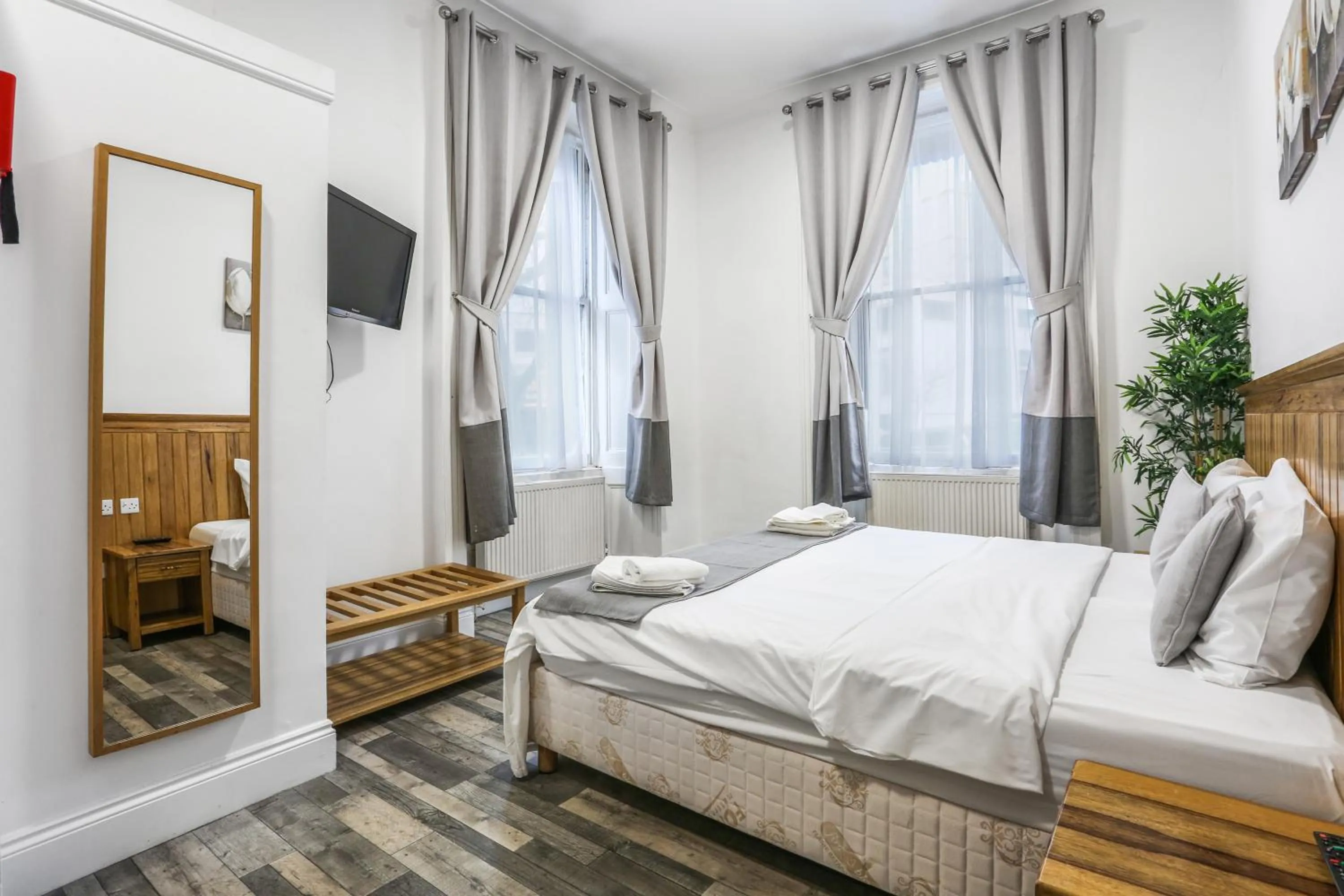 Bed in BeiRoom Hyde Park Apartments