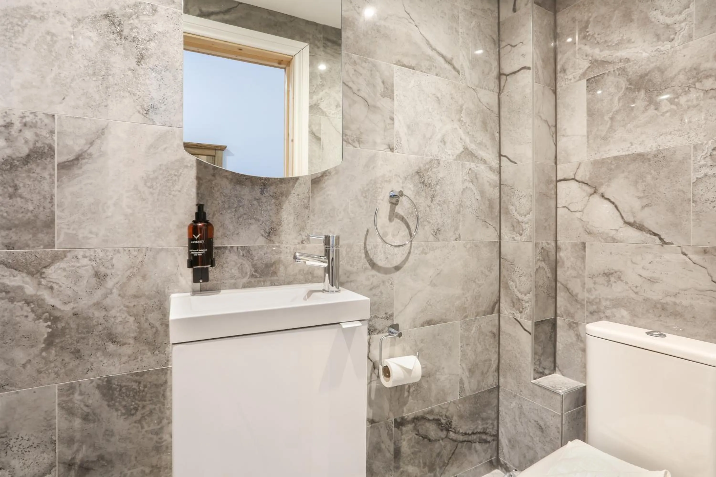 Bathroom in BeiRoom Hyde Park Apartments