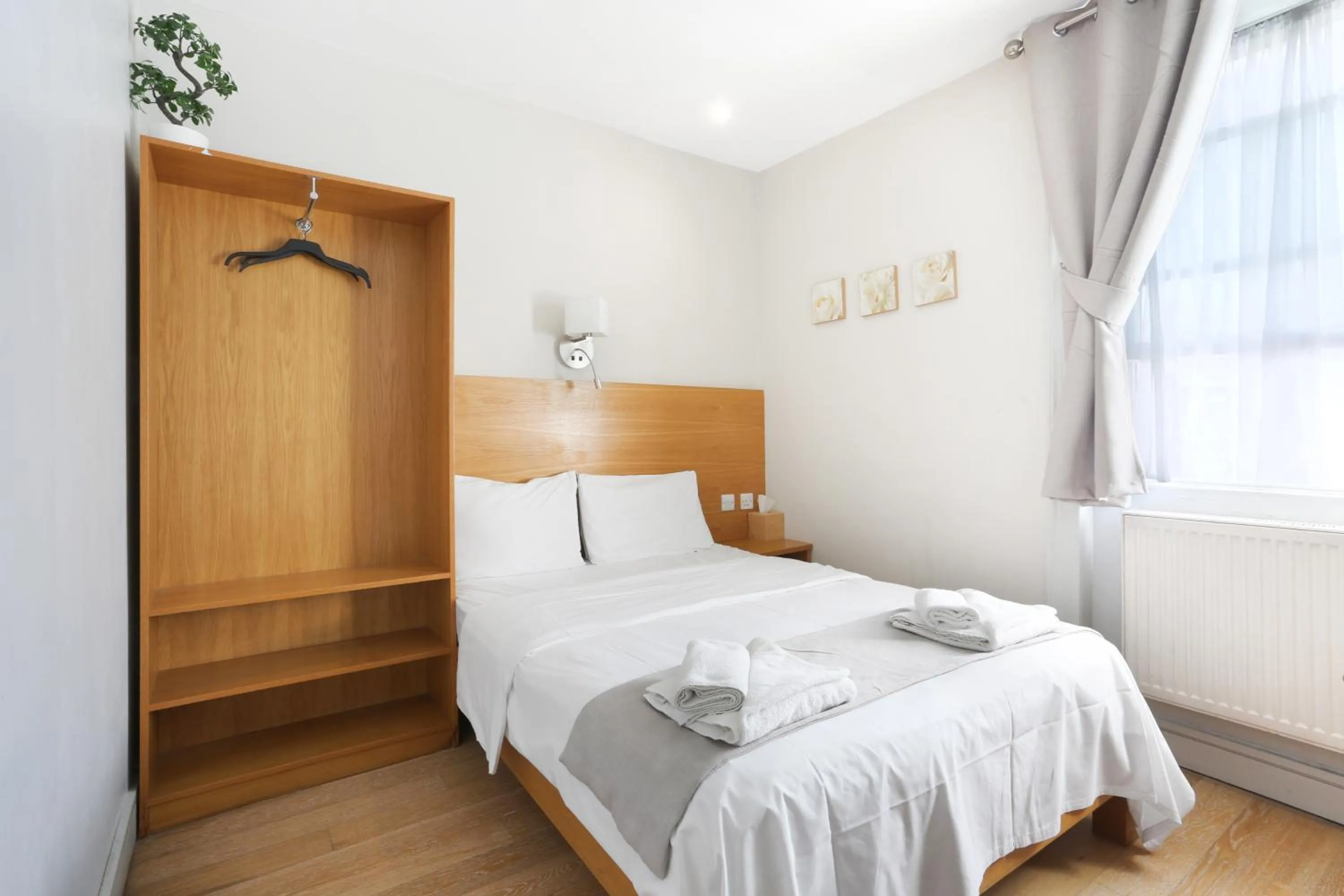 Bed in BeiRoom Hyde Park Apartments