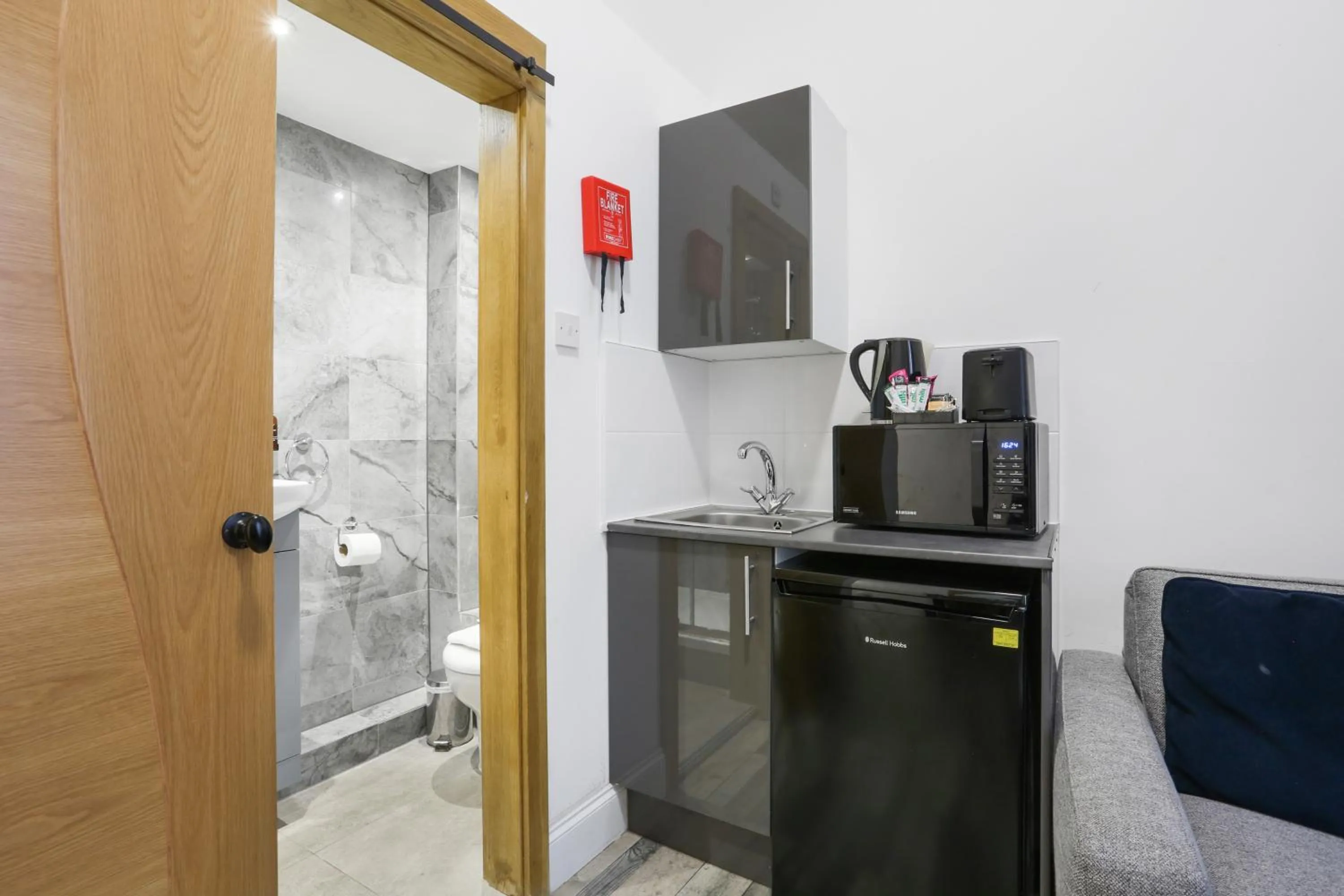 kitchen in BeiRoom Hyde Park Apartments