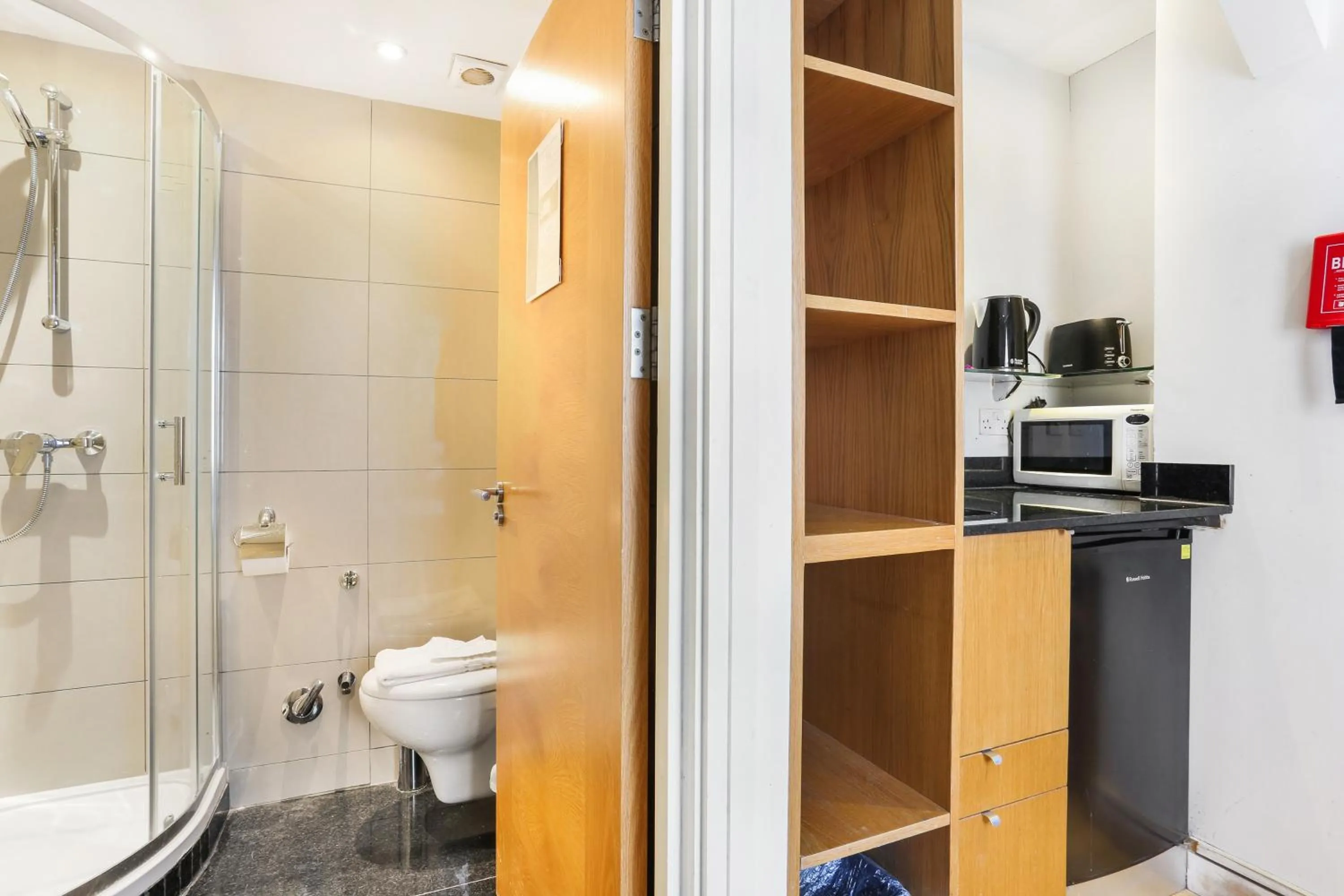Kitchen or kitchenette in BeiRoom Hyde Park Apartments