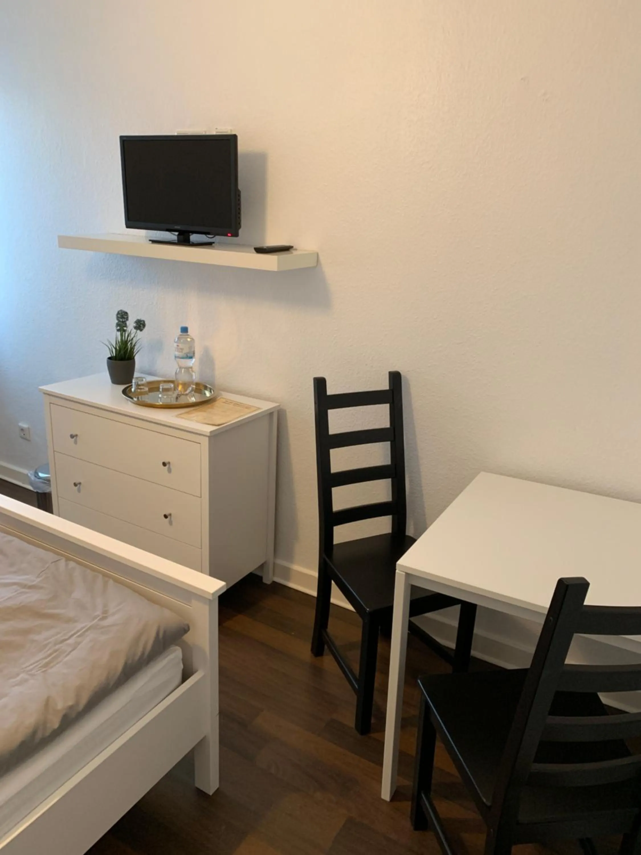 Seating area, Bed in Zum armen Mann