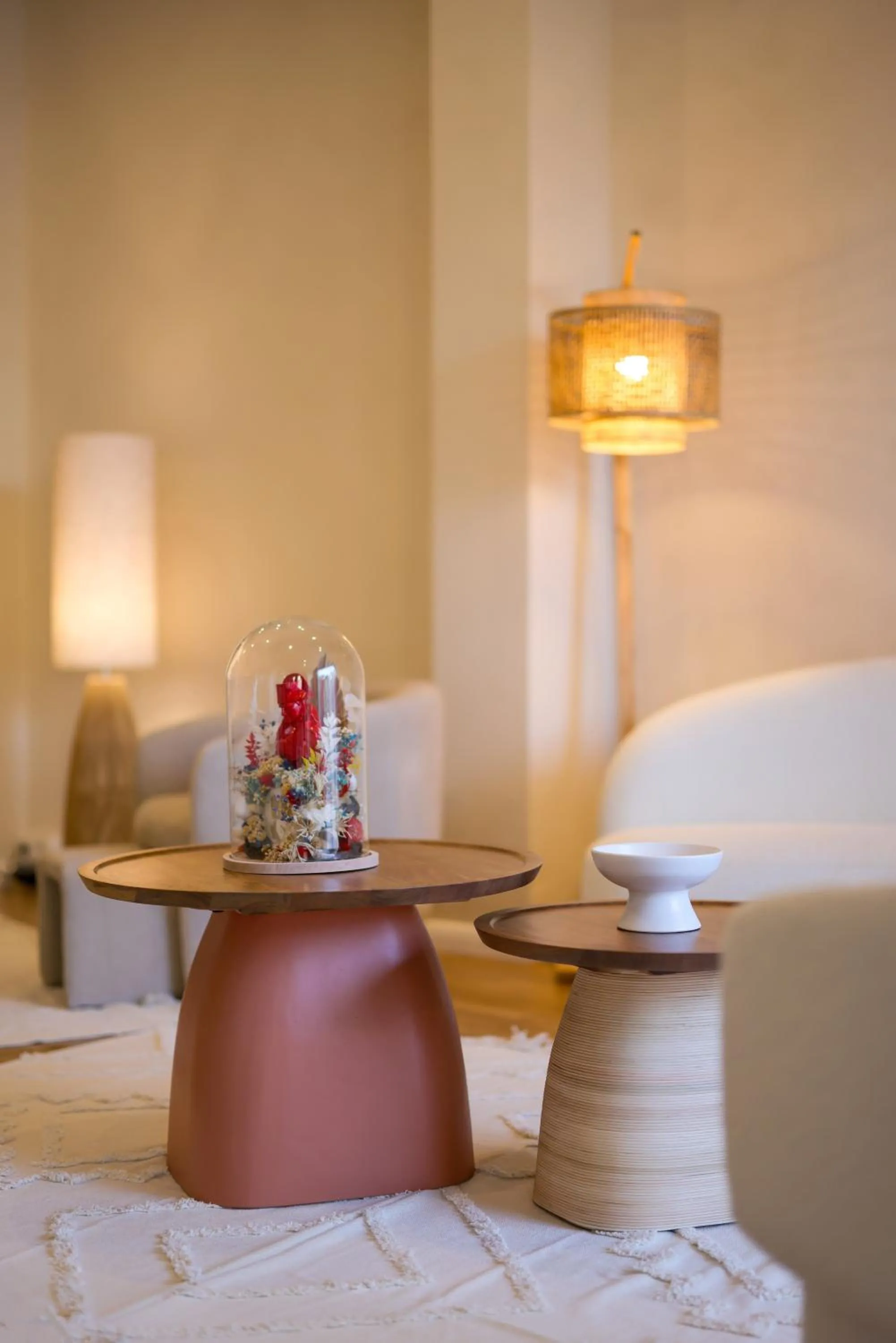 Living room, Bed in Hôtel Méditerranée