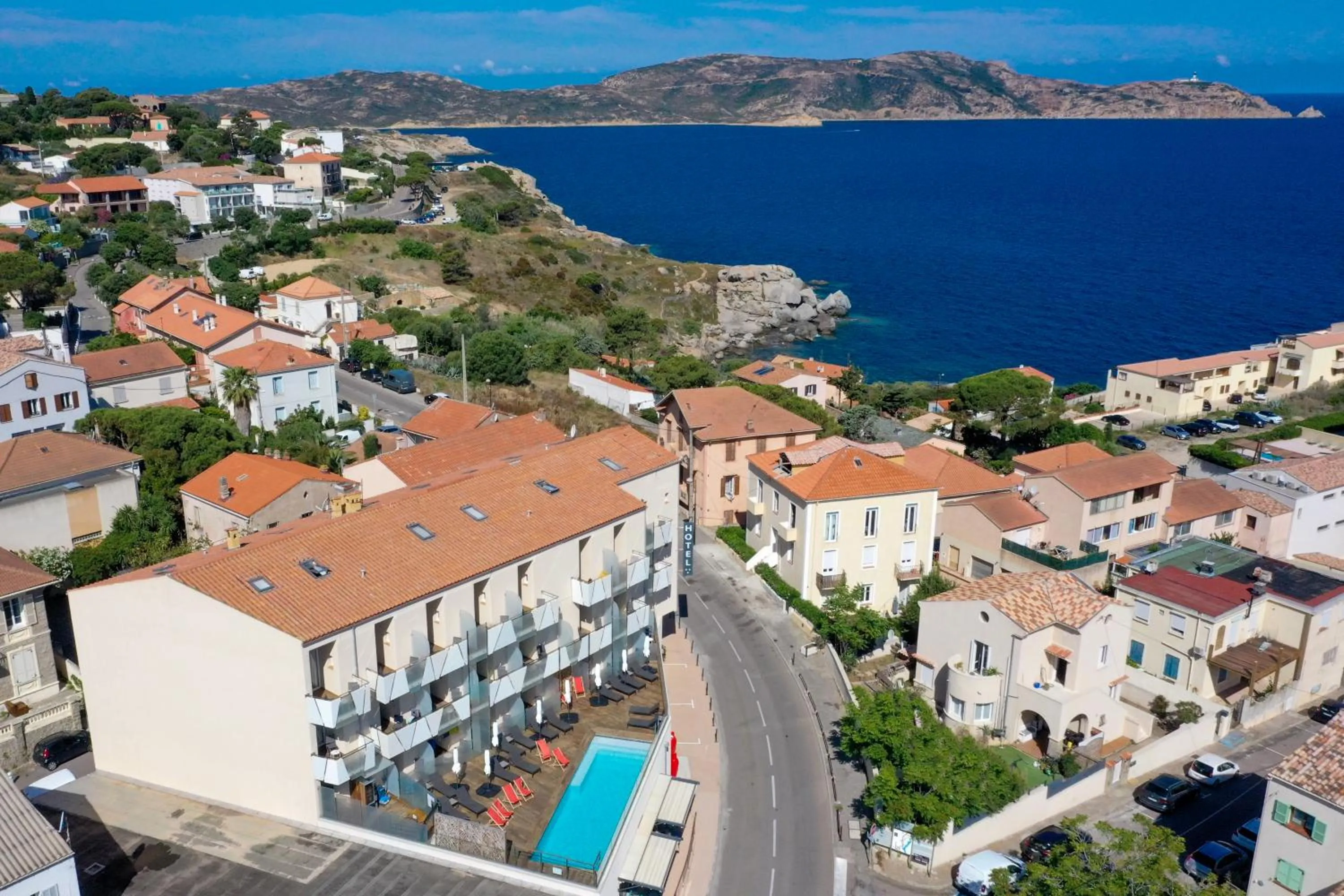 Property building in Hôtel Méditerranée