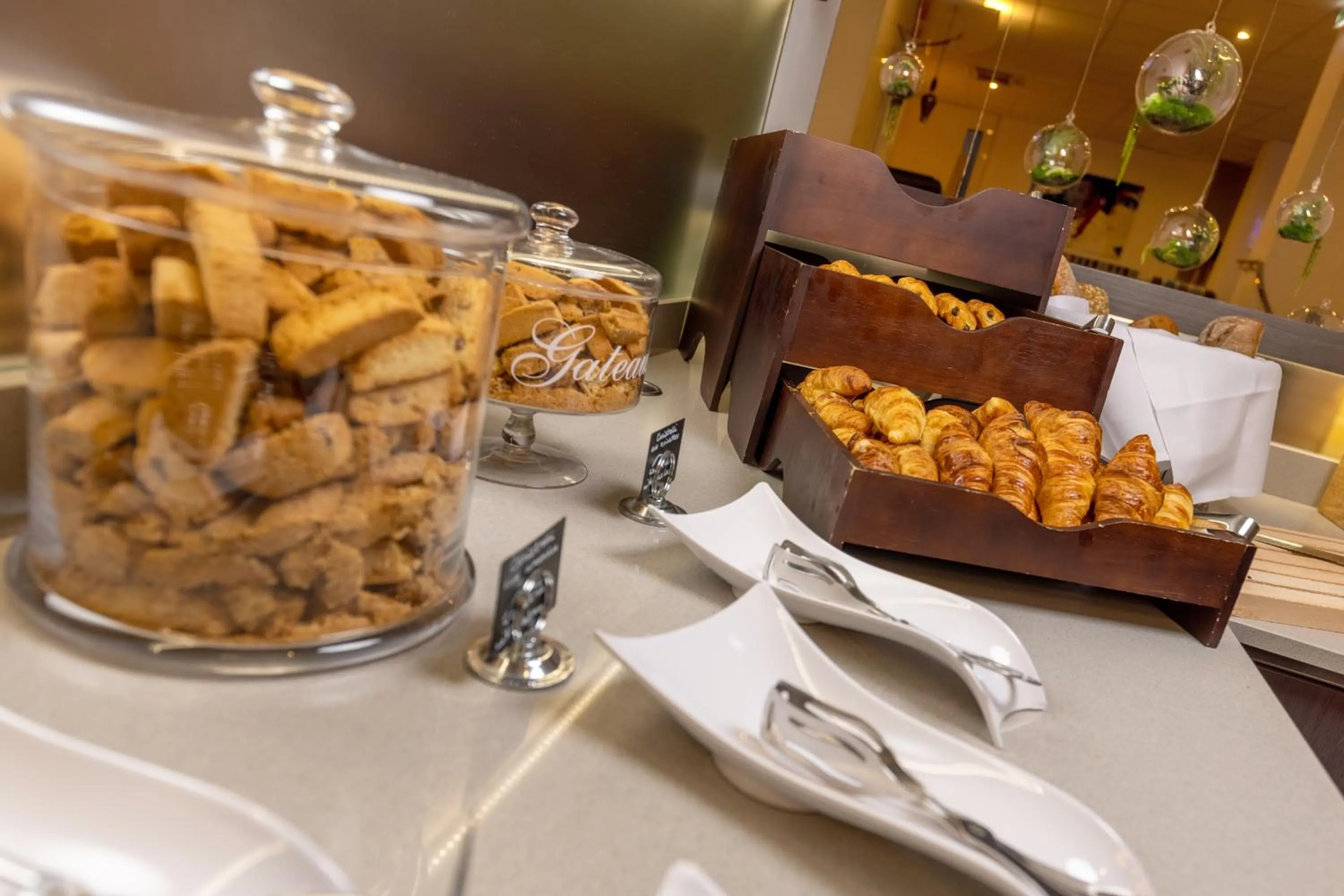 Breakfast in Hôtel Méditerranée