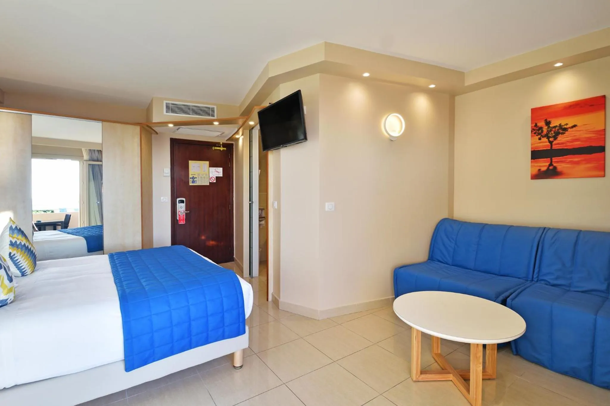 Photo of the whole room, Bed in Hotel Tettola