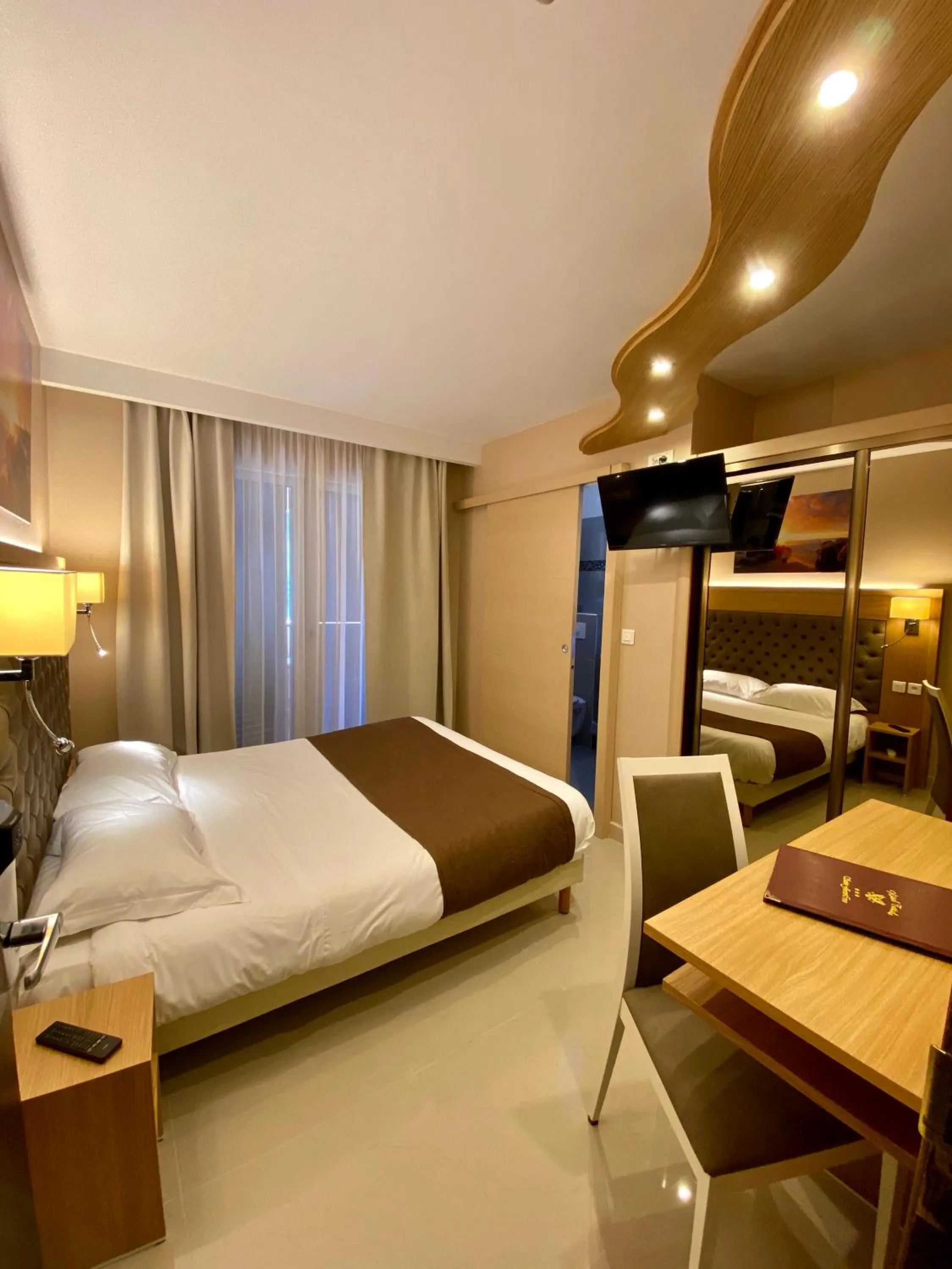 Photo of the whole room, Bed in Hotel Tettola