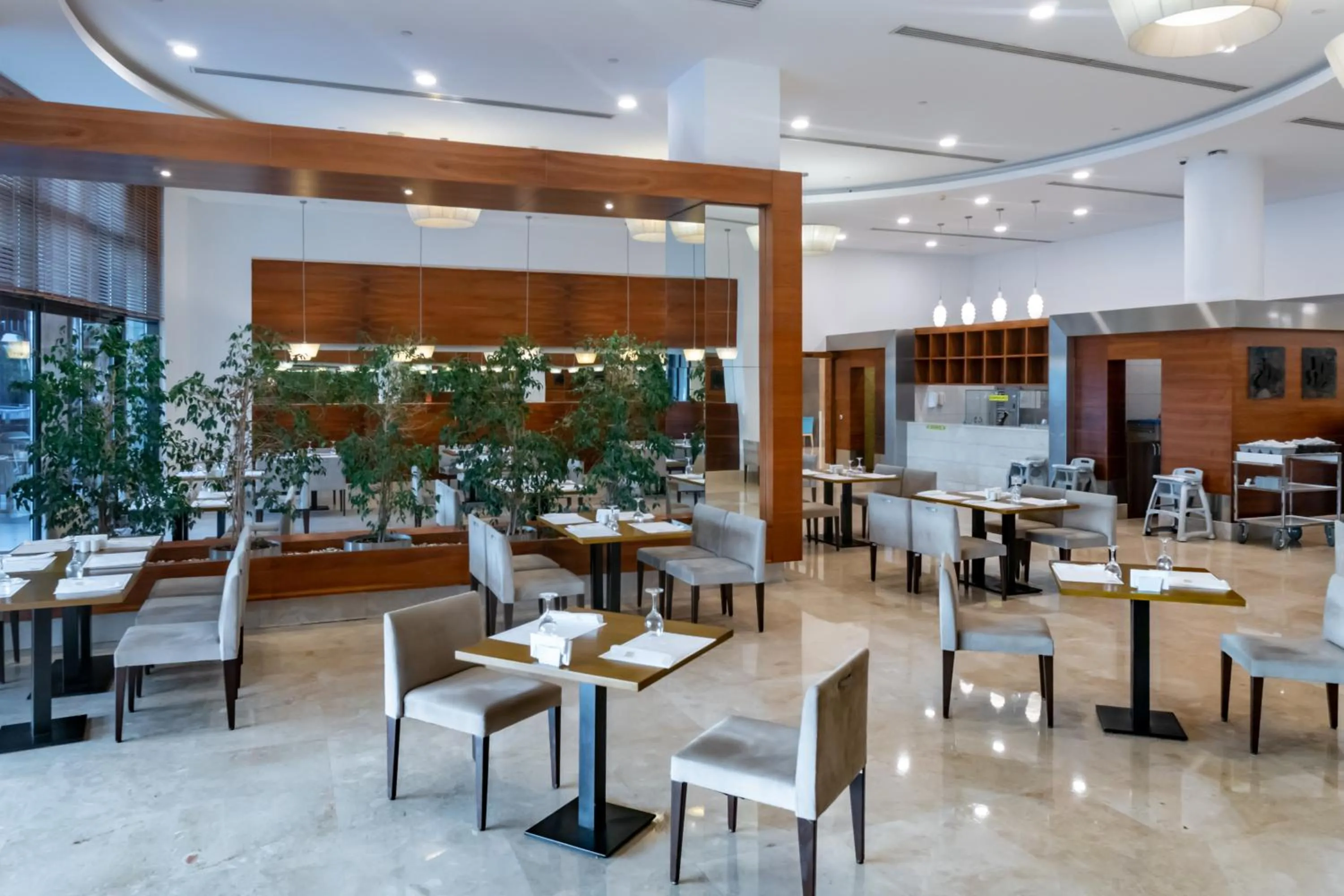 Restaurant/places to eat in Baia Lara Hotel