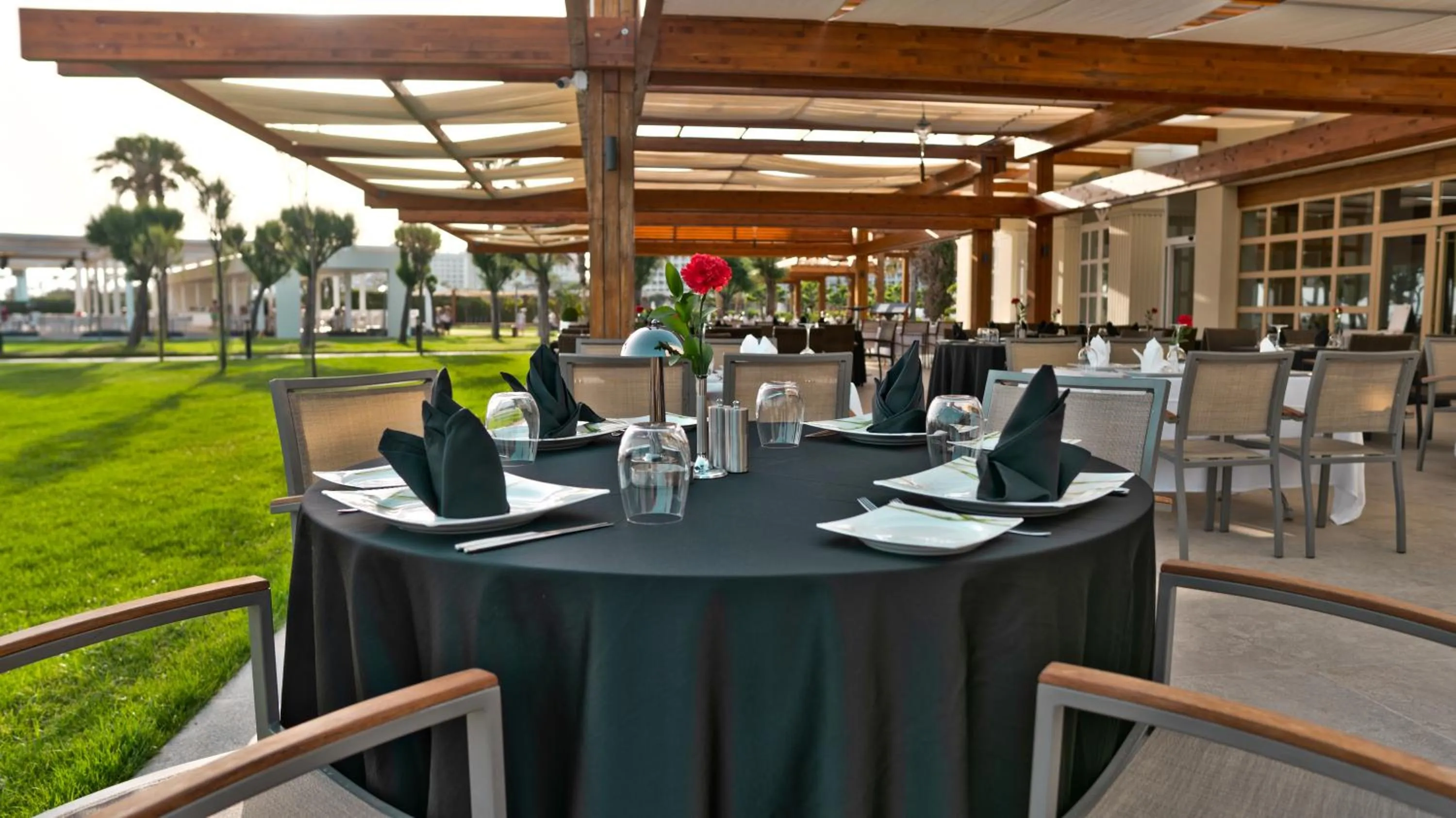 Restaurant/places to eat in Baia Lara Hotel