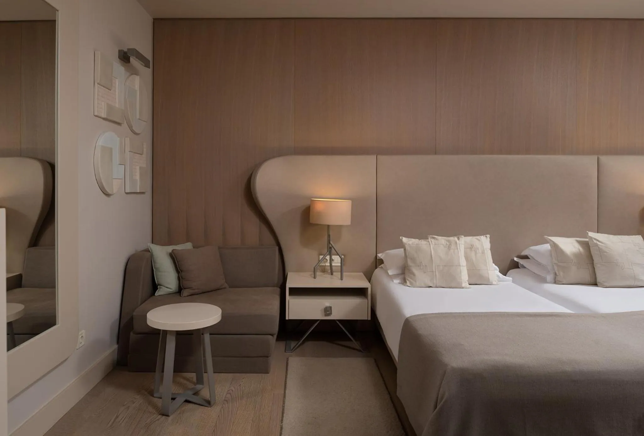 Decorative detail, Bed in Art Hotel Kalelarga