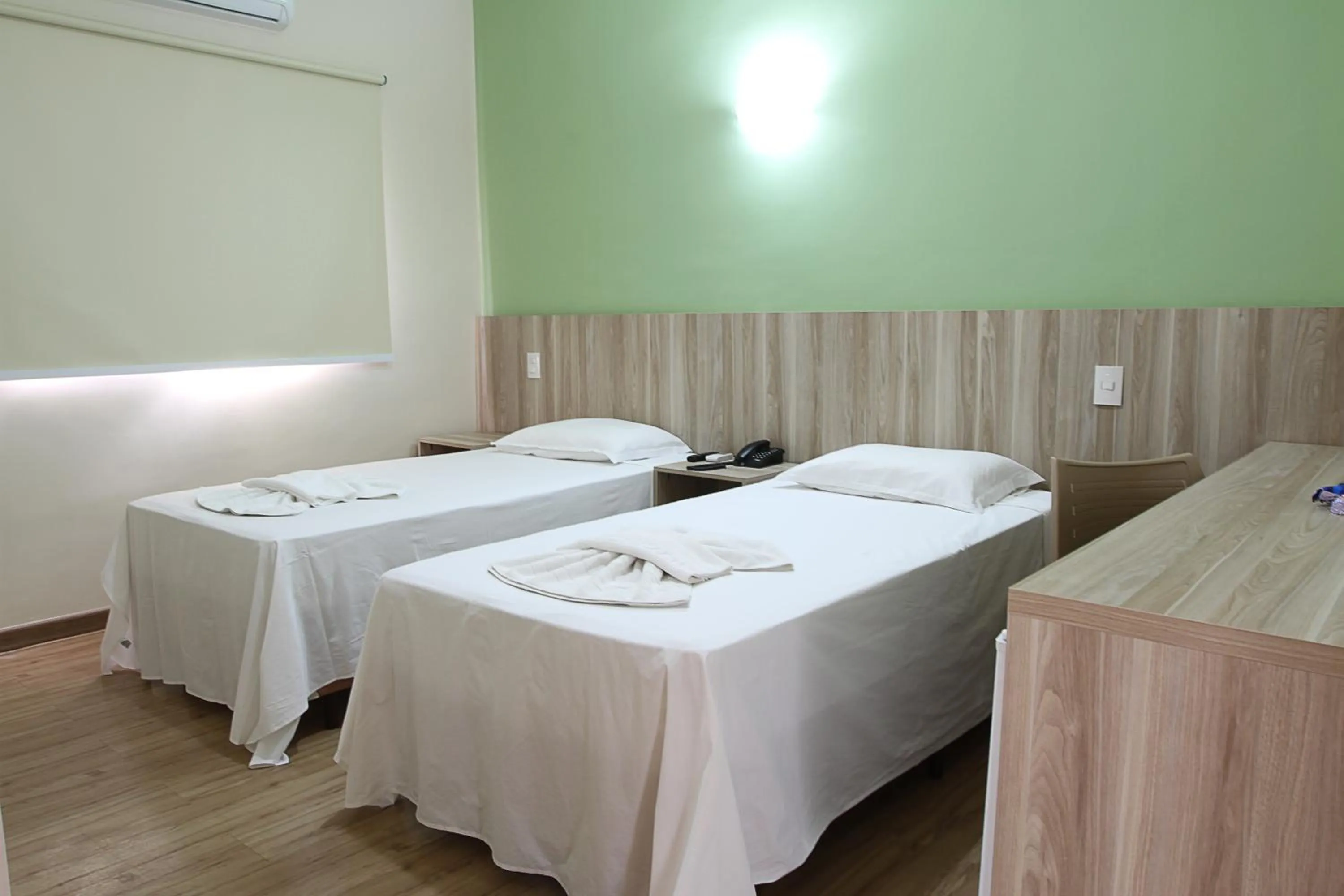 Photo of the whole room, Bed in Hotel Jaguar