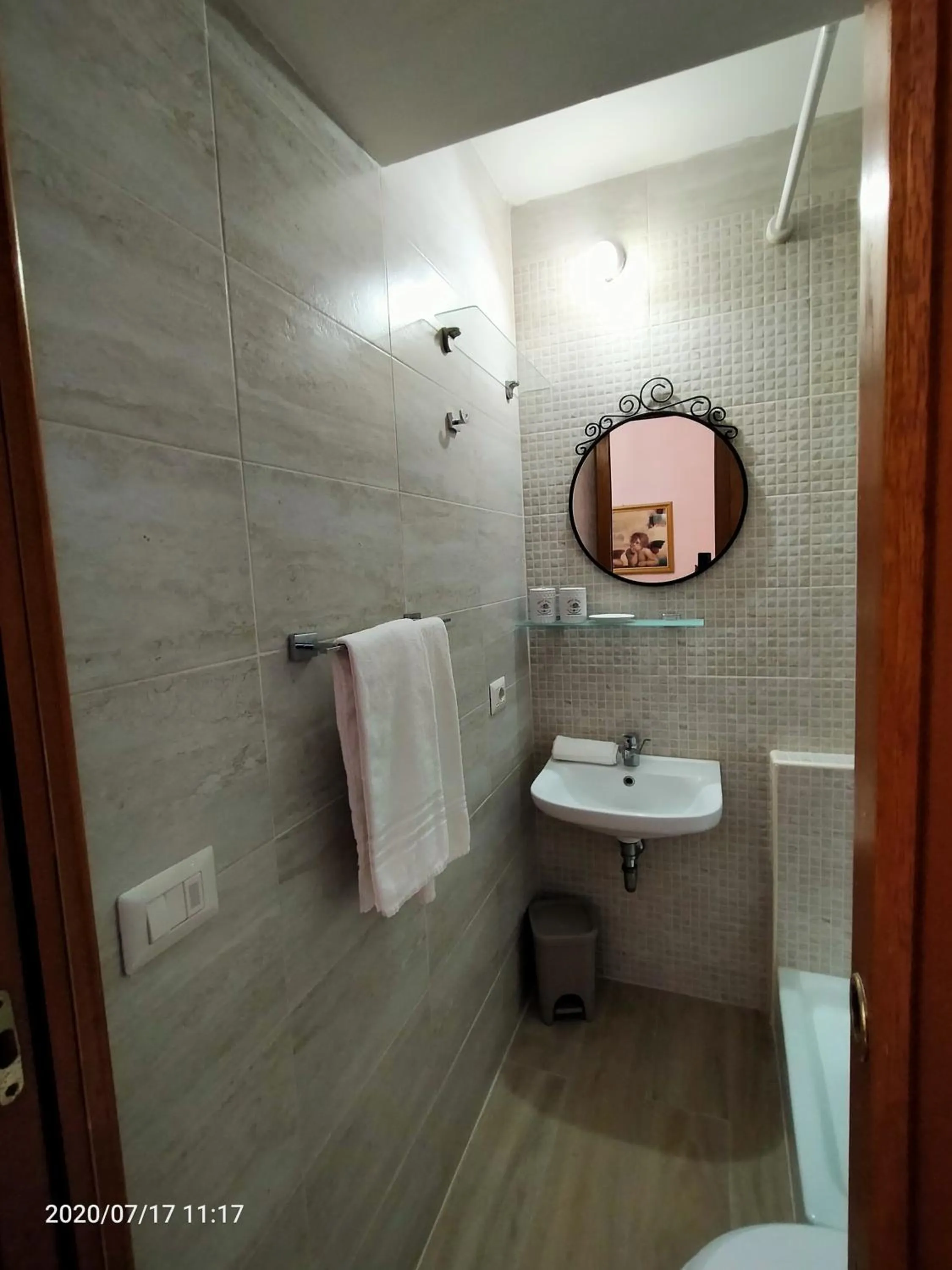 Toilet in Rossi Hotel