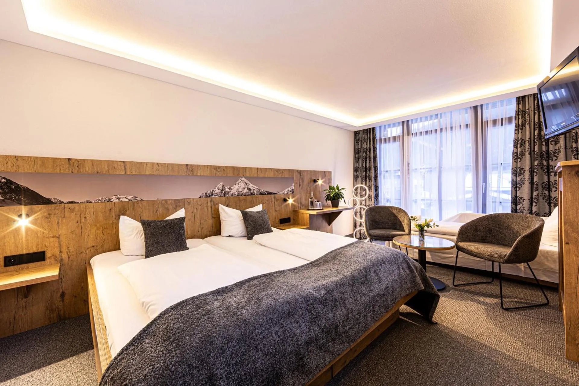 Photo of the whole room, Bed in Hotel AlpinaRos