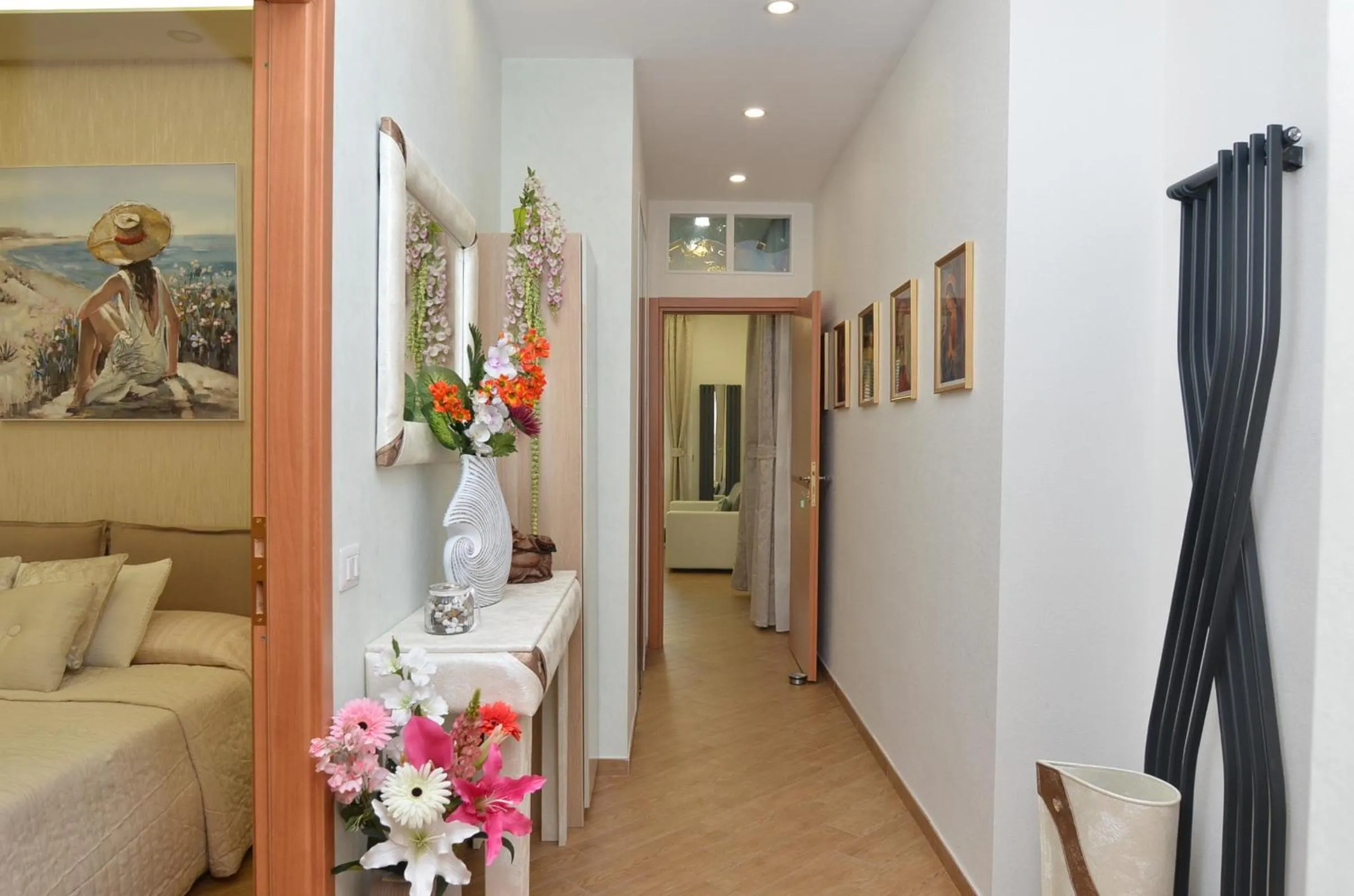 Decorative detail in Caserta Deluxe