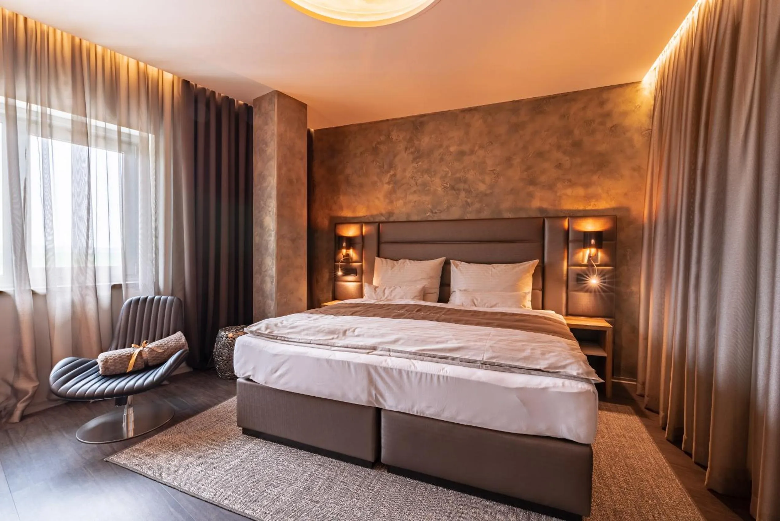 Bed in NUTREND World