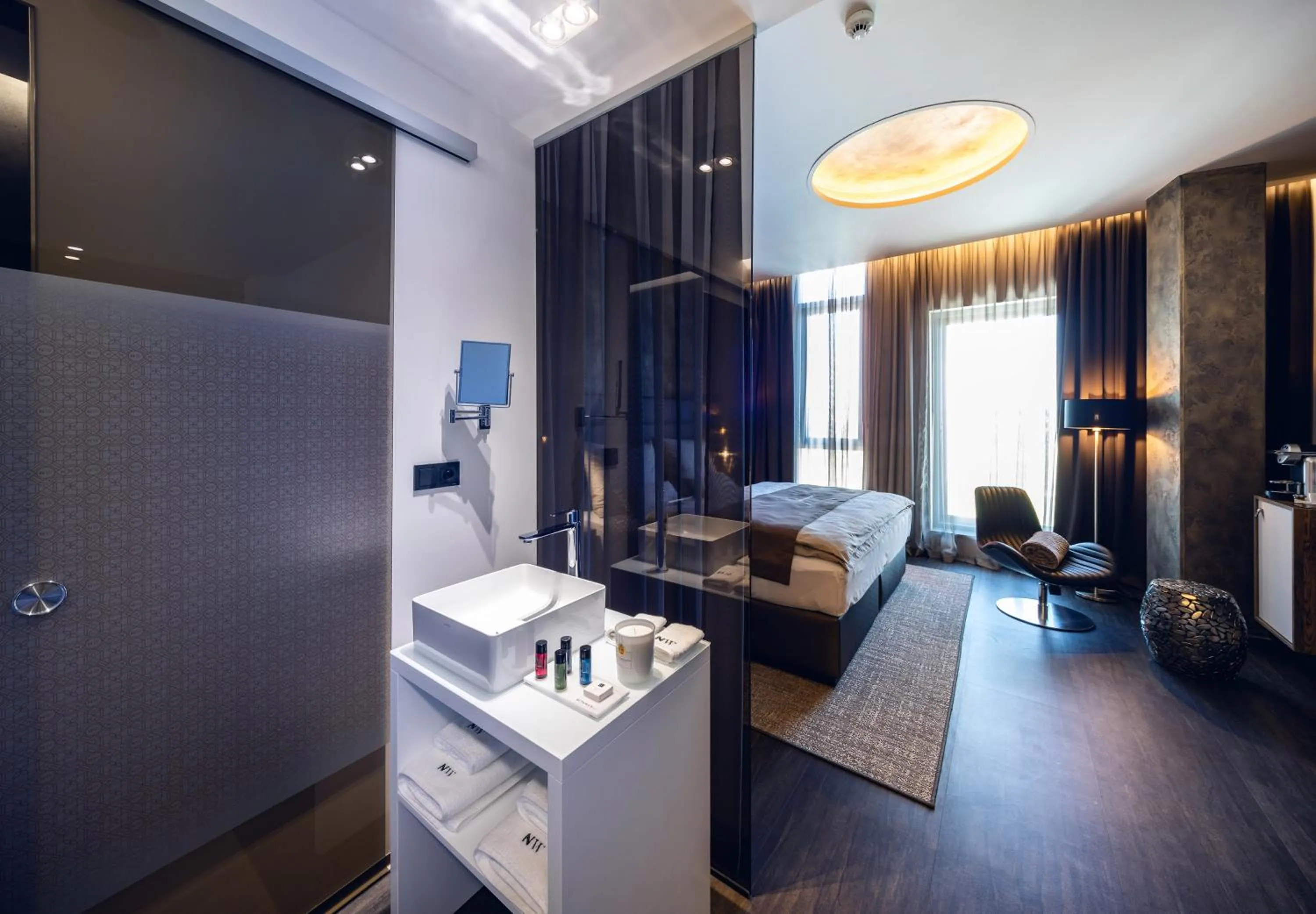 Photo of the whole room, Bed in NUTREND World