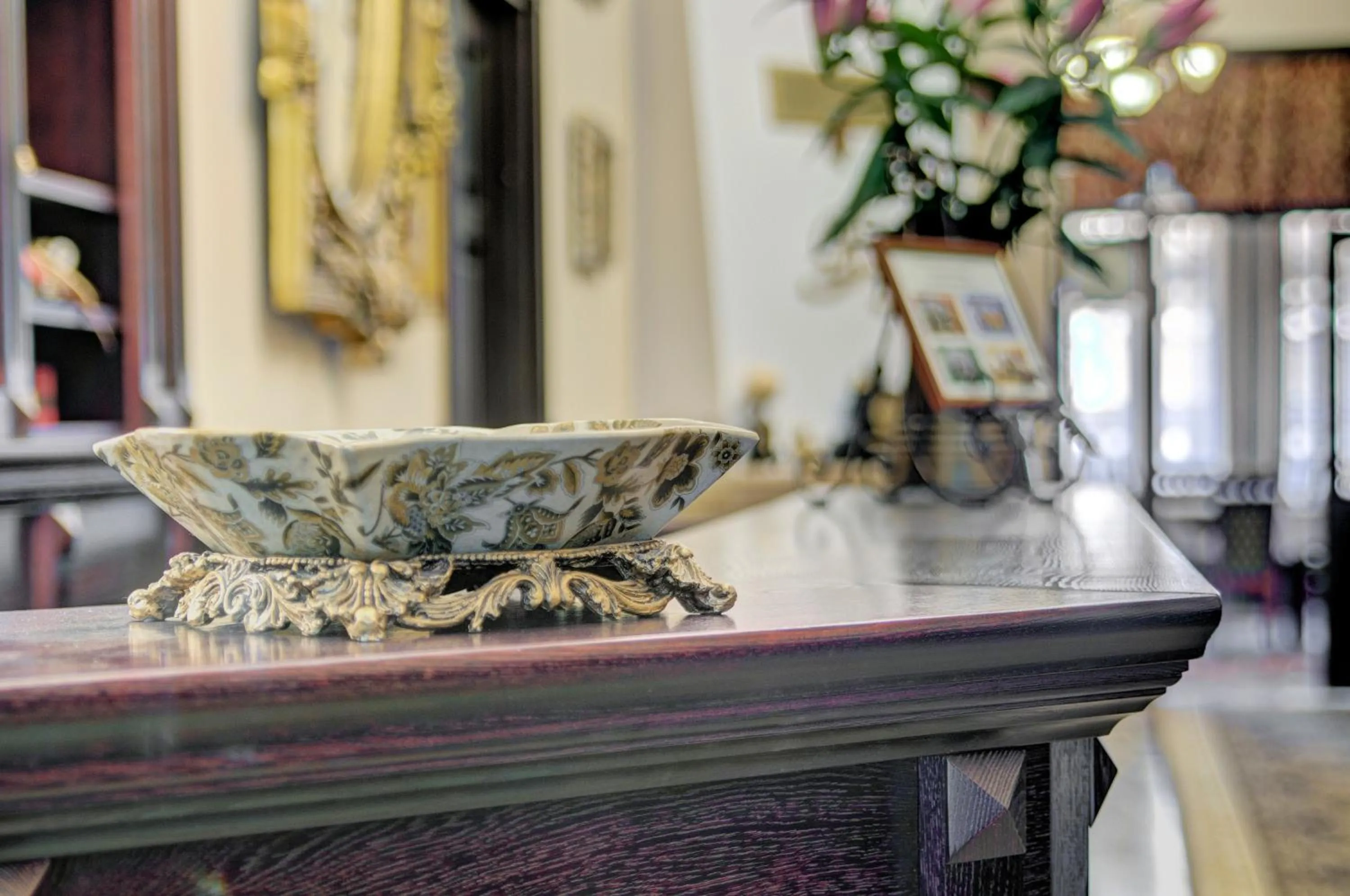 Decorative detail in Willa Roztoka