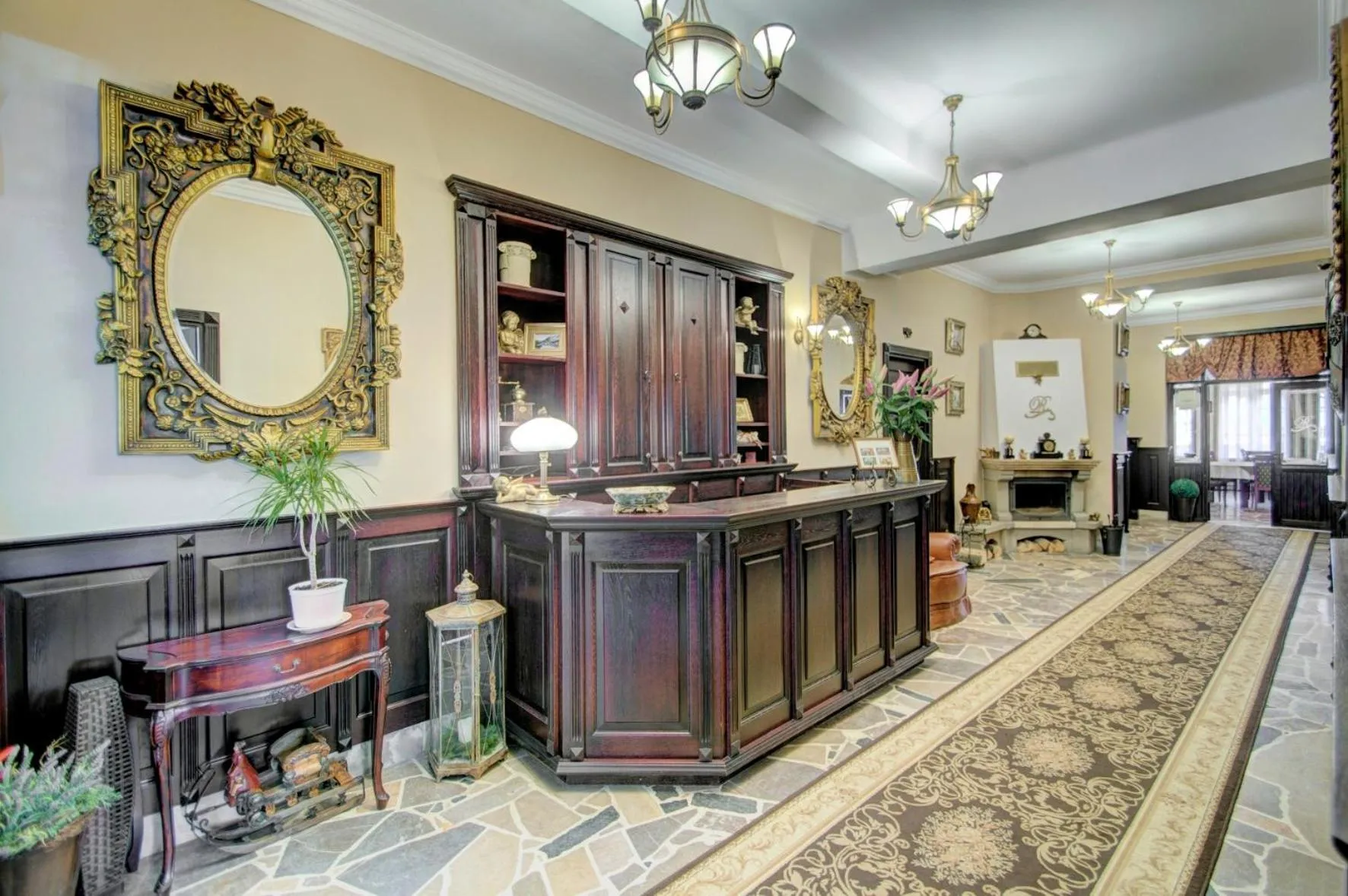 Lobby or reception in Willa Roztoka