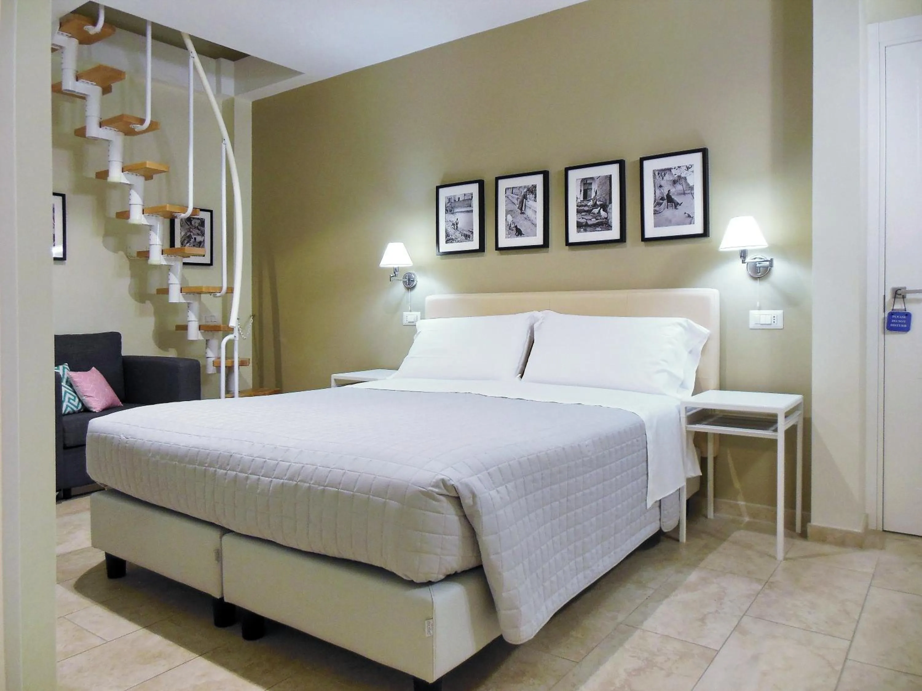 View (from property/room), Bed in L'OSPITE - LIFESTYLE RESIDENCE, Design Rooms