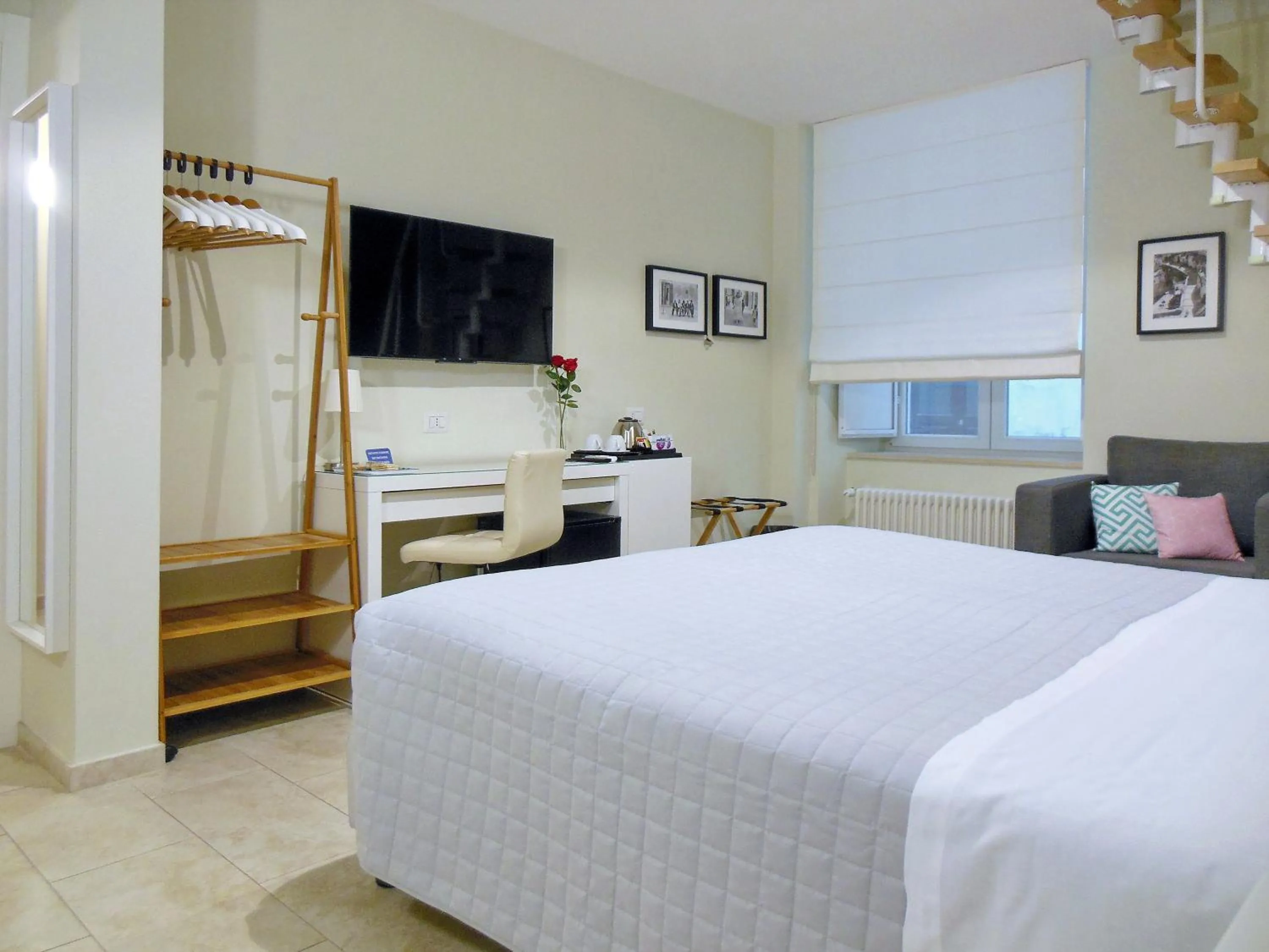 Bedroom, Bed in L'OSPITE - LIFESTYLE RESIDENCE, Design Rooms