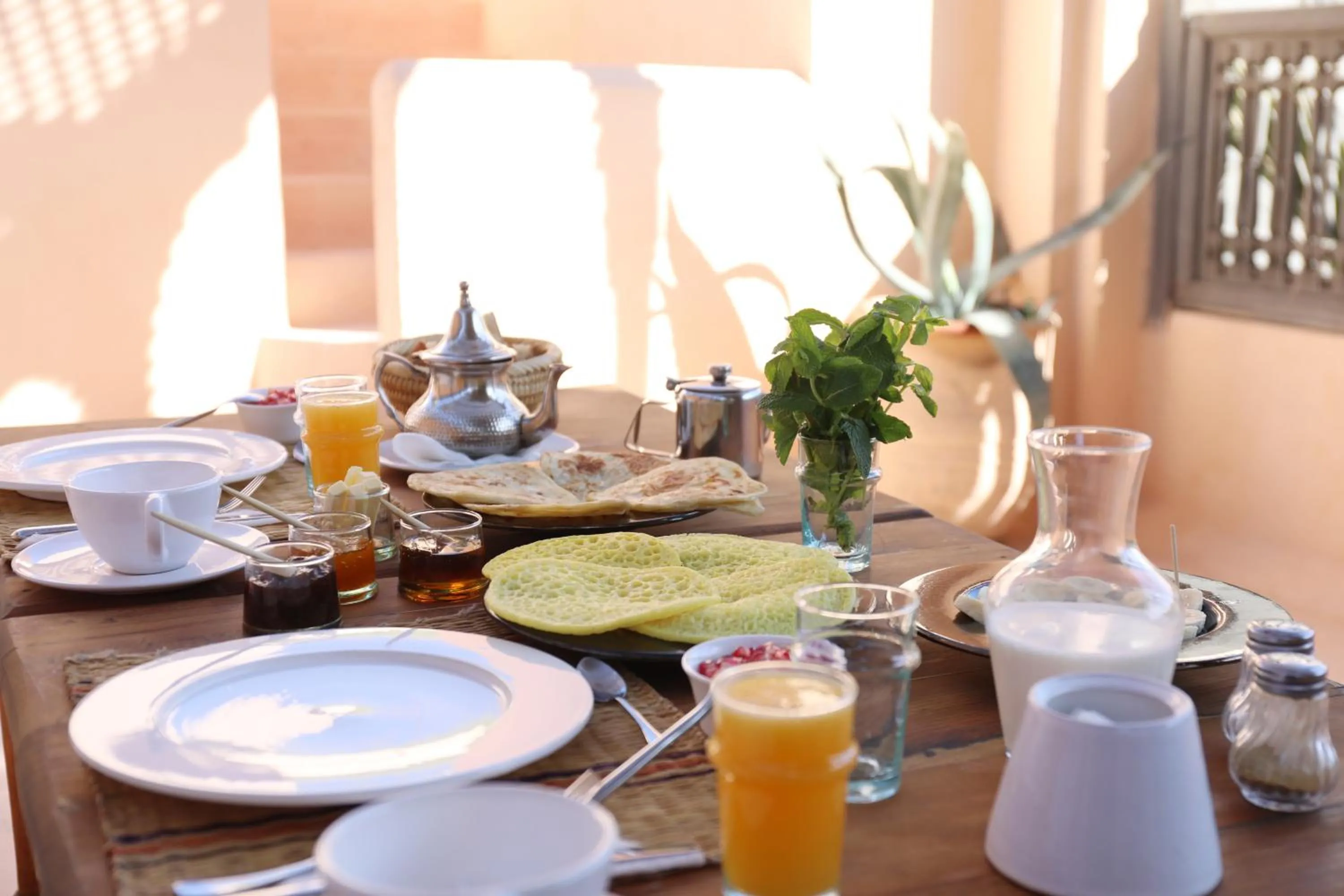 Food and drinks in Riad Zaouia 44