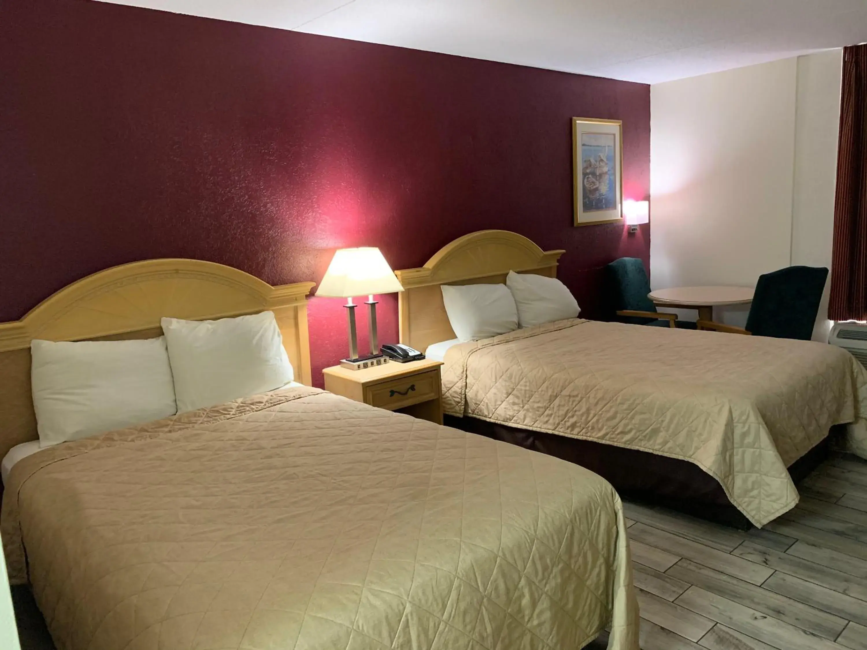 Double Room with Two Double Beds - Non-Smoking in Super Inn Double Room with Two Double Beds - Non-Smoking in Super Inn