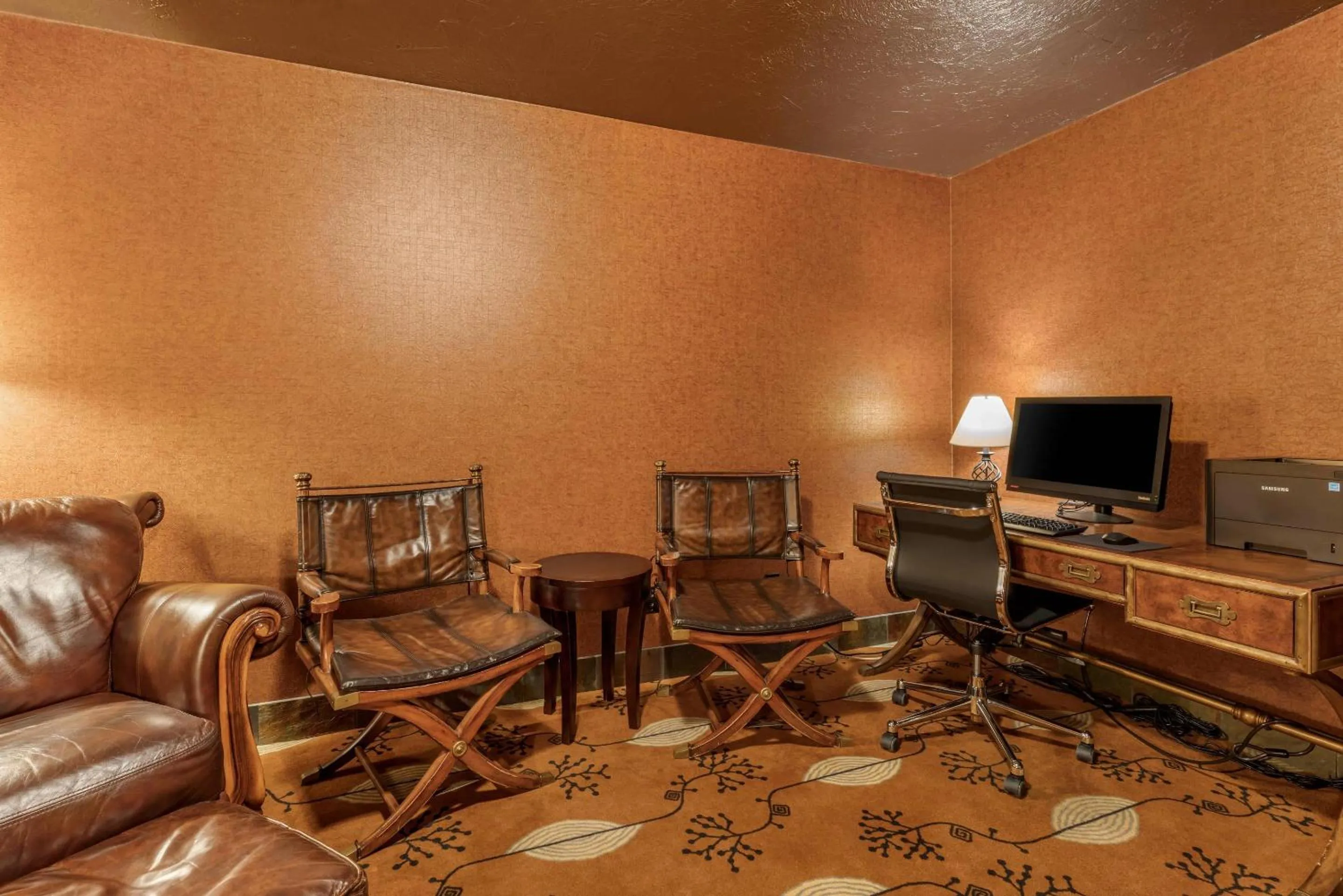 Business facilities in Lloyd Hotel Astoria Bayfront, an Ascend Collection Hotel