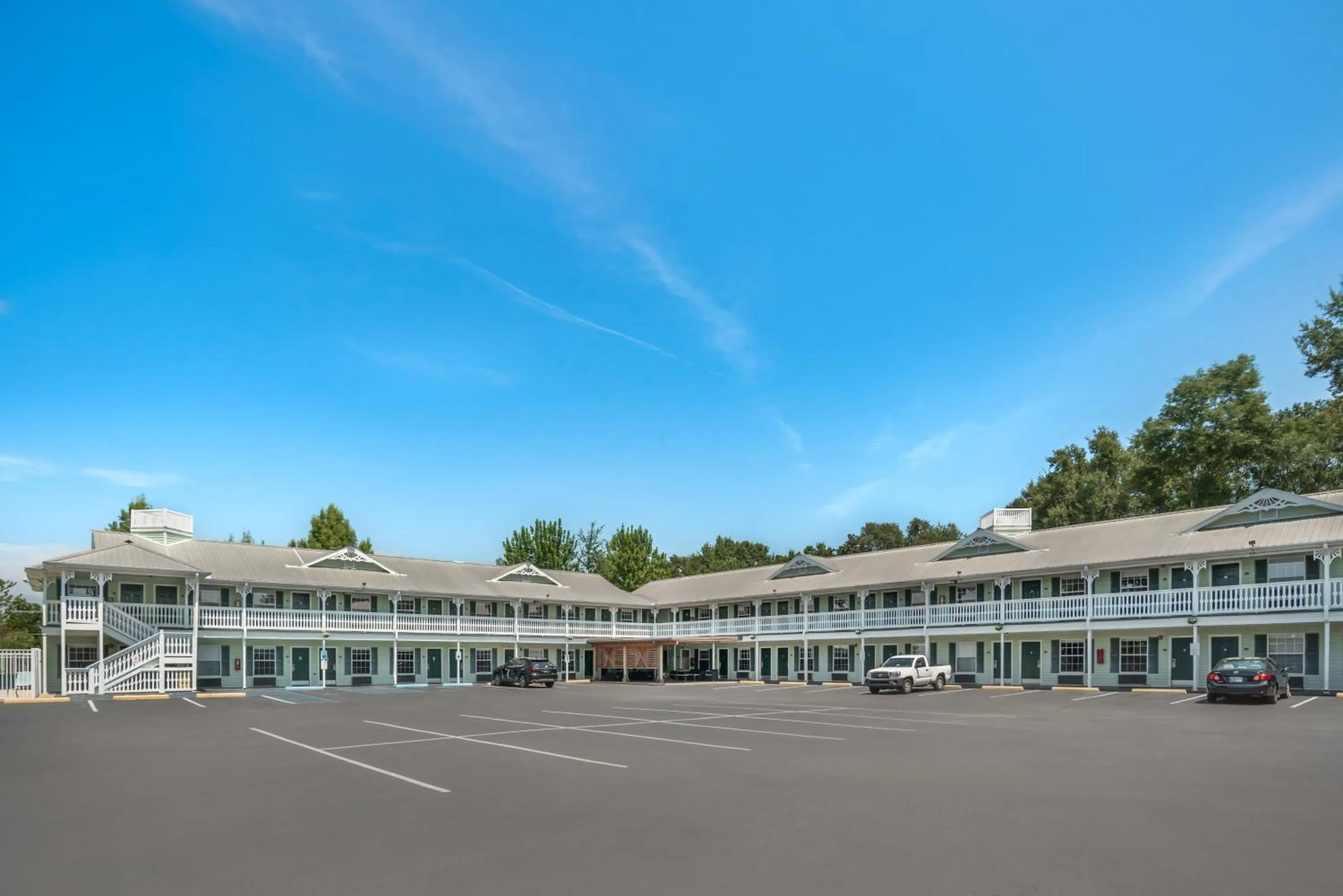 Property building in Key West Inn - Fairhope