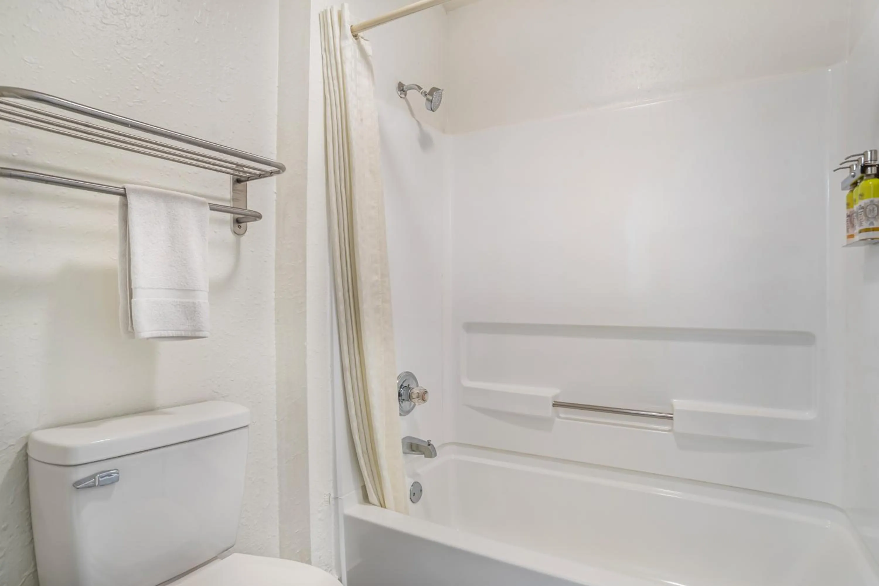 Bath in Key West Inn - Fairhope